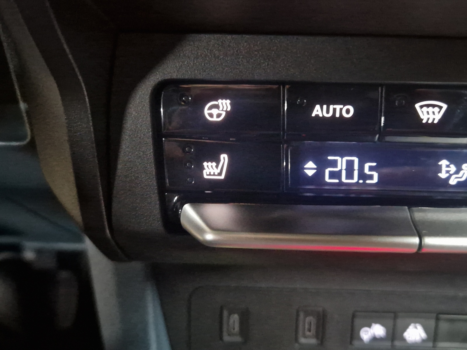 FIAT Grande Panda 1.2 Hybrid La Prima-image-10