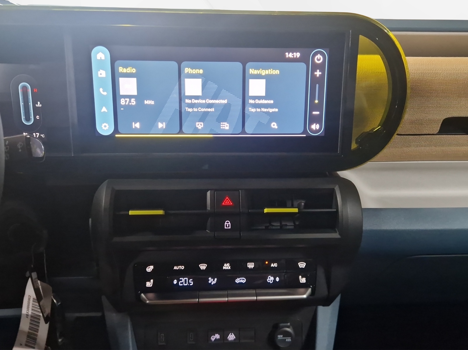 FIAT Grande Panda 1.2 Hybrid La Prima-image-12