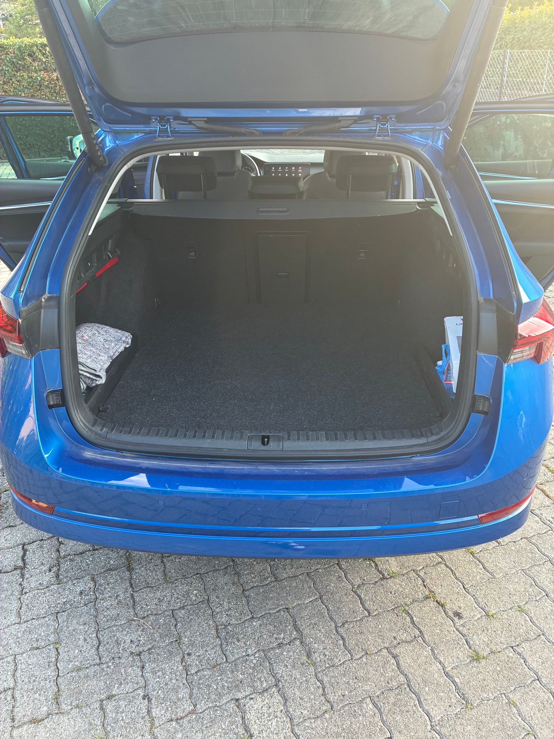 SKODA Ambition G-TEC 1.5 TSI 130 DSG-image-3