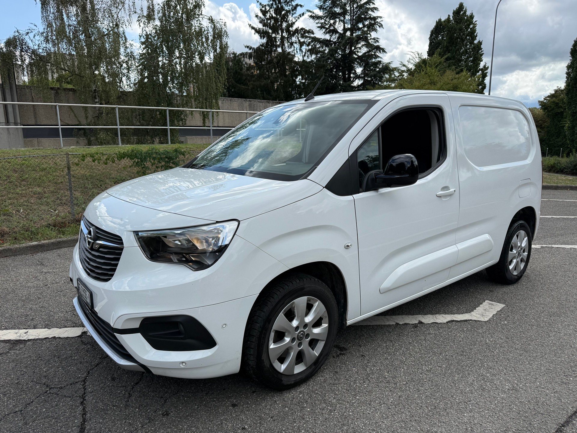 OPEL Combo 1.2 Cargo Enjoy start/stop-image-5