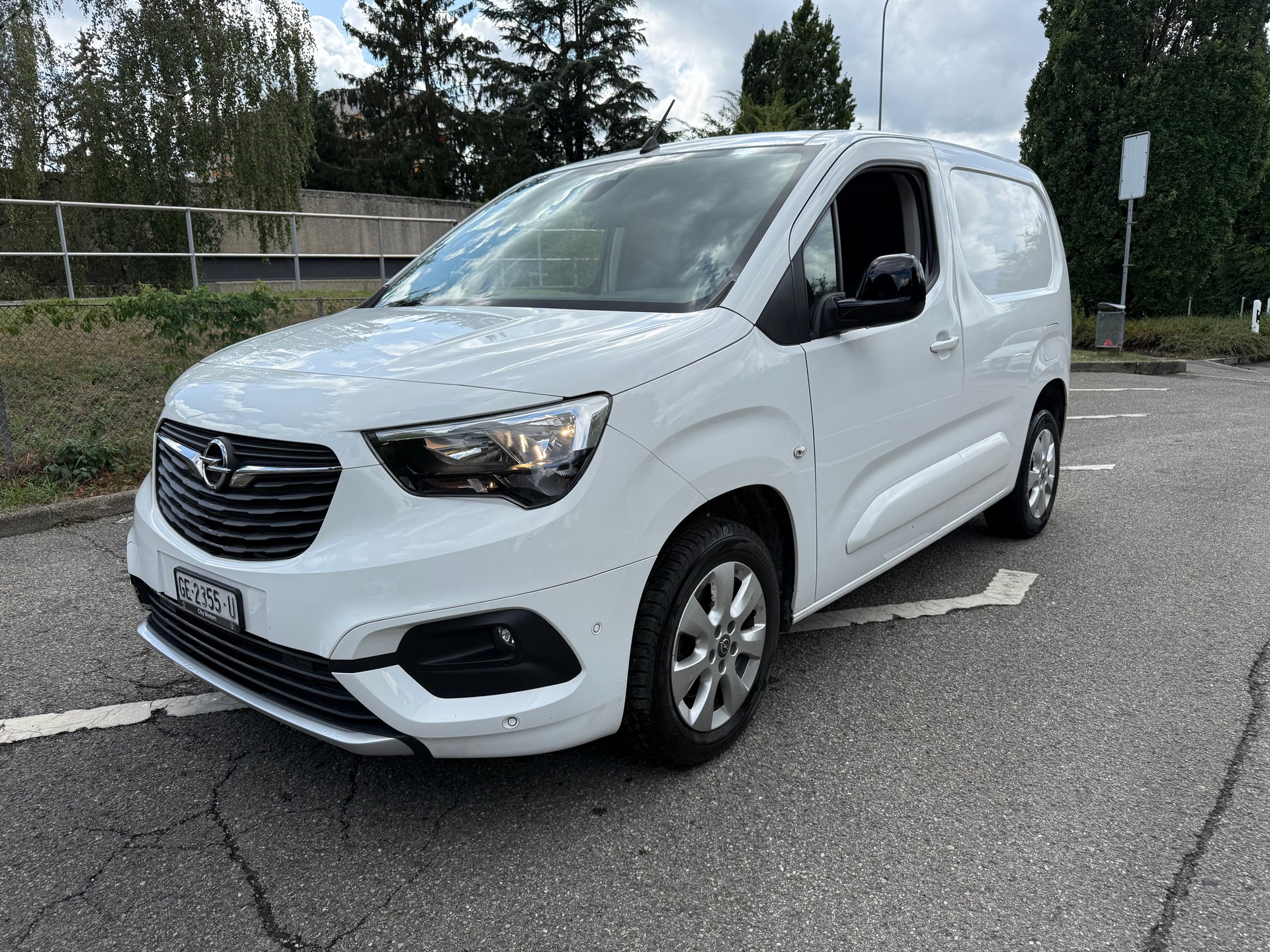 OPEL Combo 1.2 Cargo Enjoy start/stop-image-0
