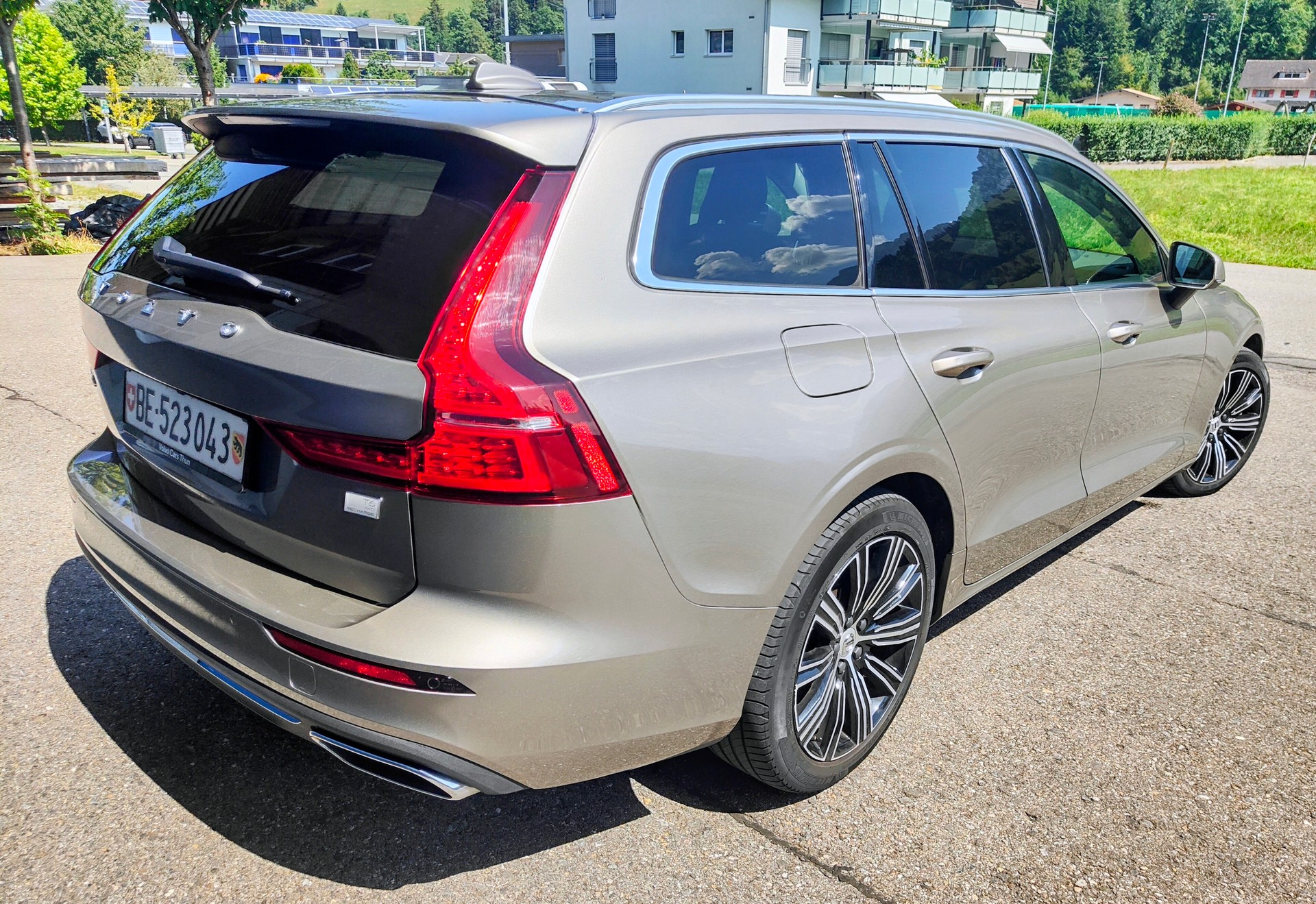 VOLVO 2.0 T6 TE Inscription eAWD-image-1