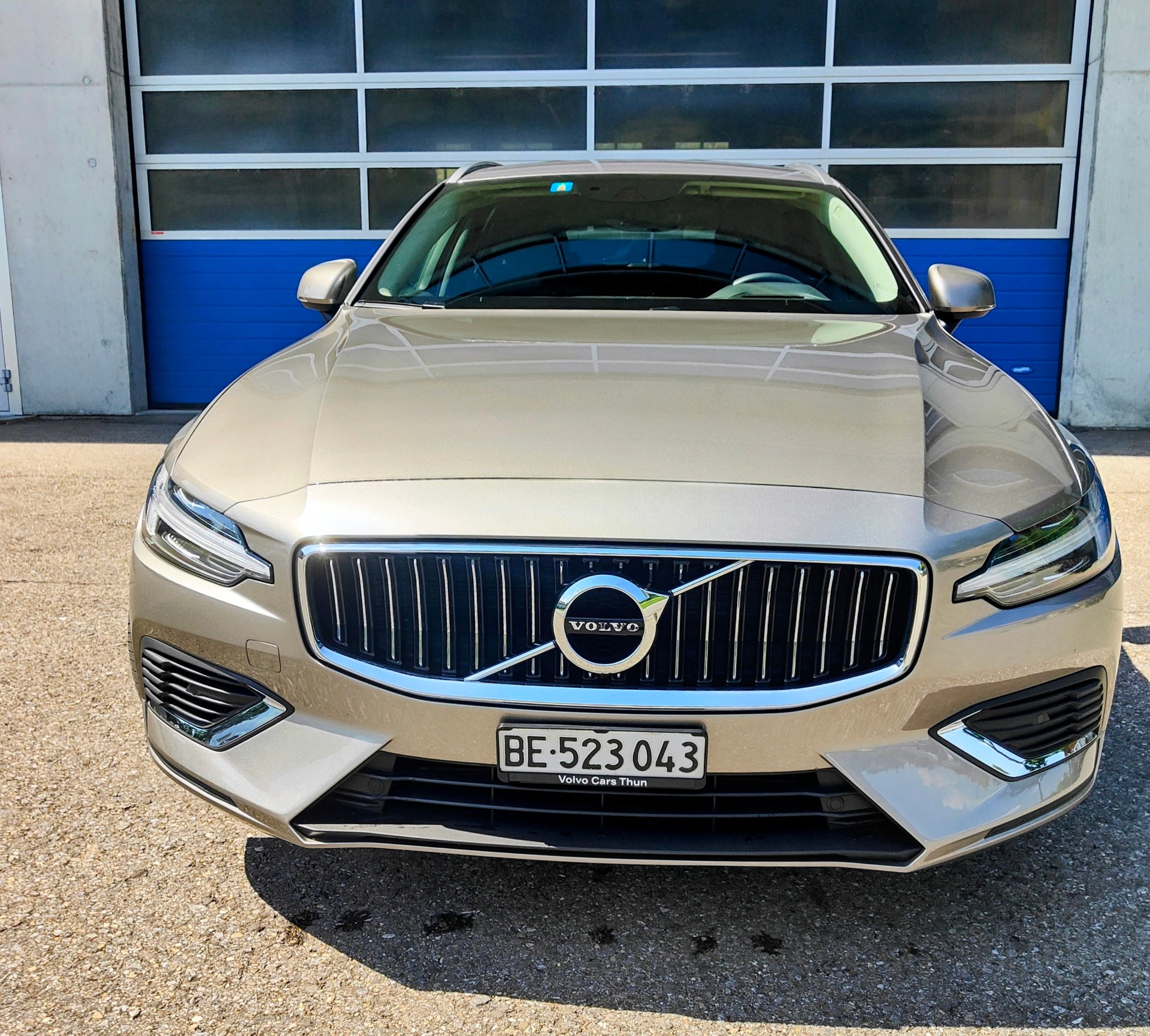 VOLVO 2.0 T6 TE Inscription eAWD-image-3