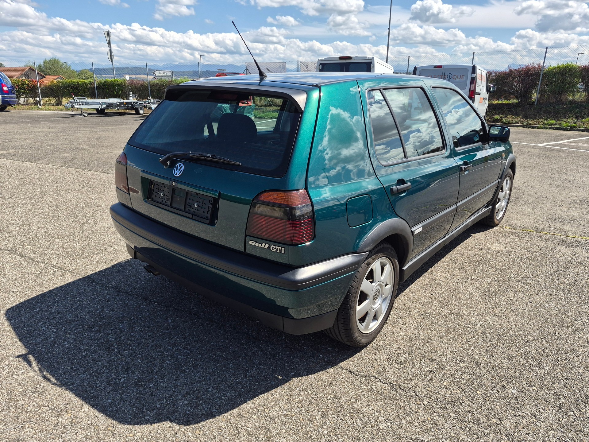 VW Golf 2000 GTI Edition-image-1