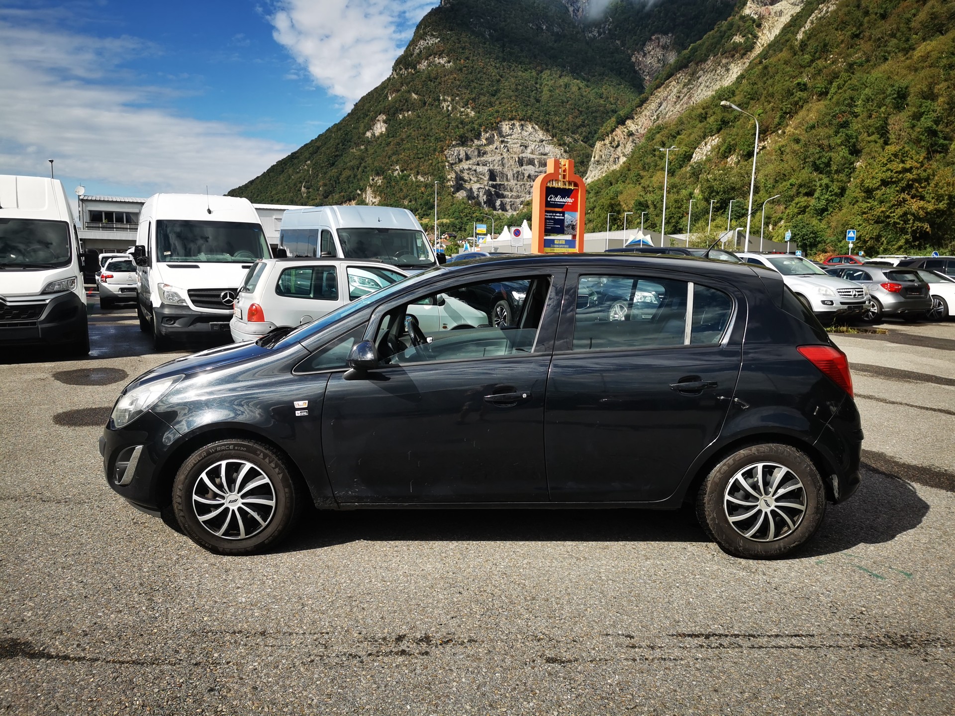 OPEL Corsa 1.4 TP Enjoy Automatic-image-1