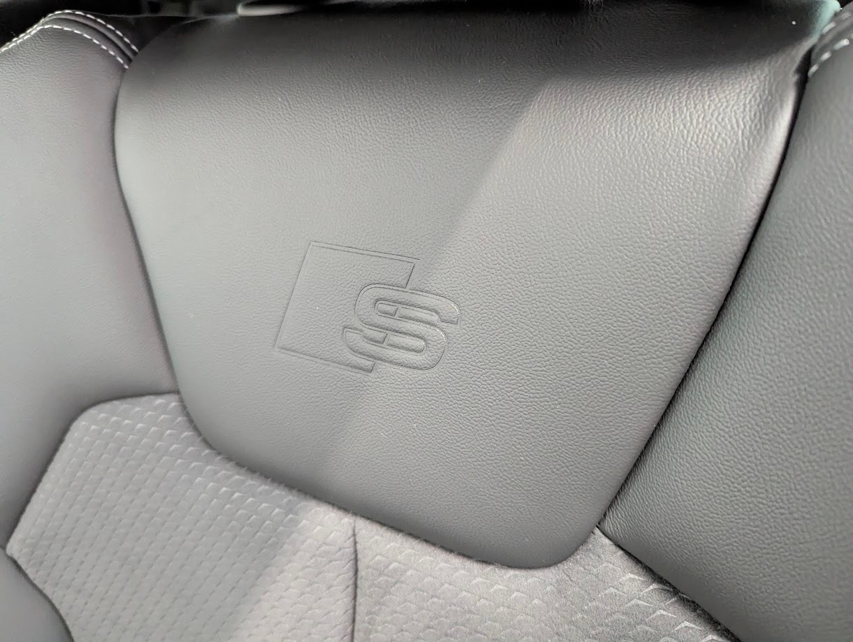 AUDI SQ5 Sportback 3.0 V6 TDI quattro T-Tronic*5J GAR ALL-BLACK AHK 2'400KG STANDHEIZUNG MASSAGE CAM UVM*-image-3