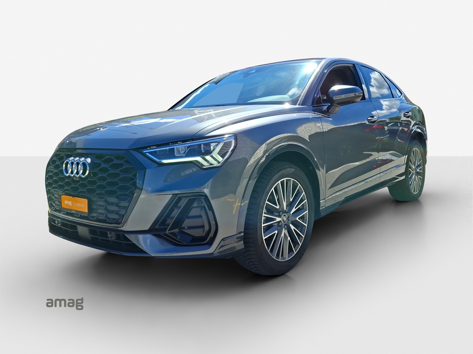 AUDI Q3 Sportback 35 TDI S line quattro S-tronic-image-0