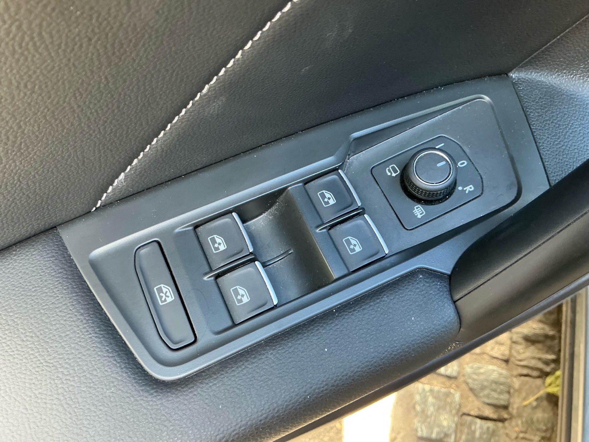 VW Tiguan Allspace R-Line 4Motion ***PANORAMADACH & ANHÄNGERKUPPLUNG ***-image-25