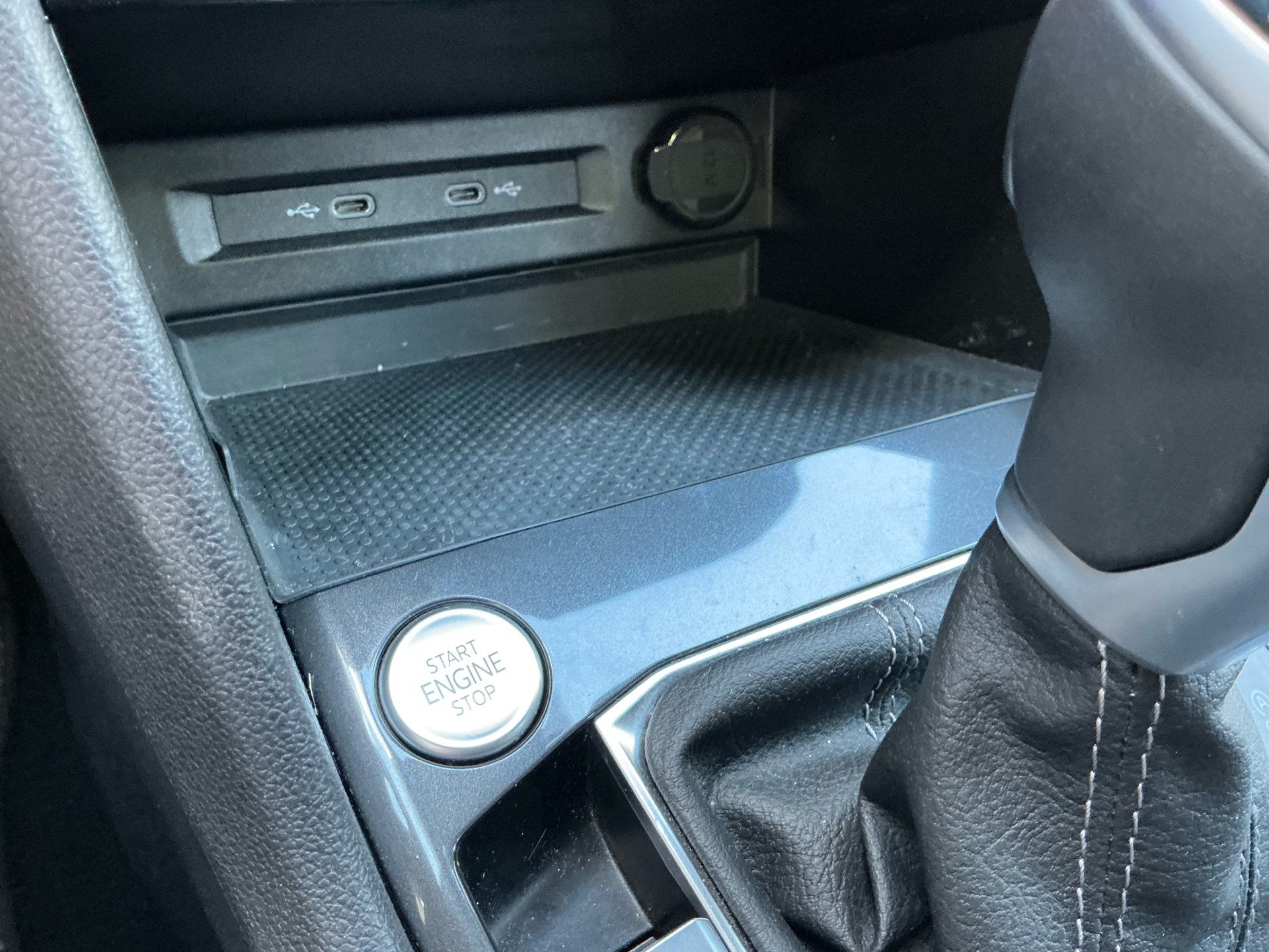 VW Tiguan Allspace R-Line 4Motion ***PANORAMADACH & ANHÄNGERKUPPLUNG ***-image-23