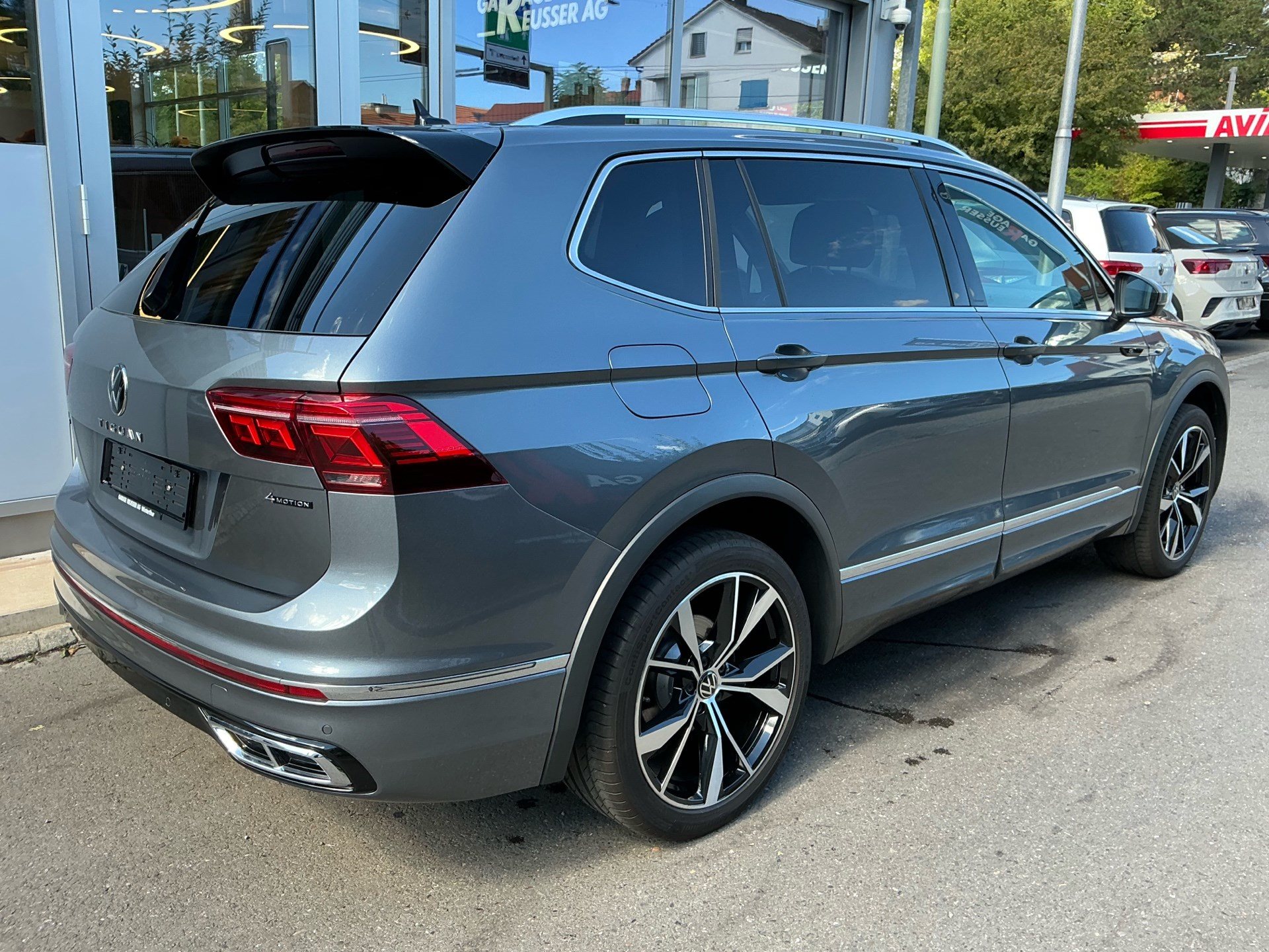 VW Tiguan Allspace R-Line 4Motion ***PANORAMADACH & ANHÄNGERKUPPLUNG ***-showroom-element-3