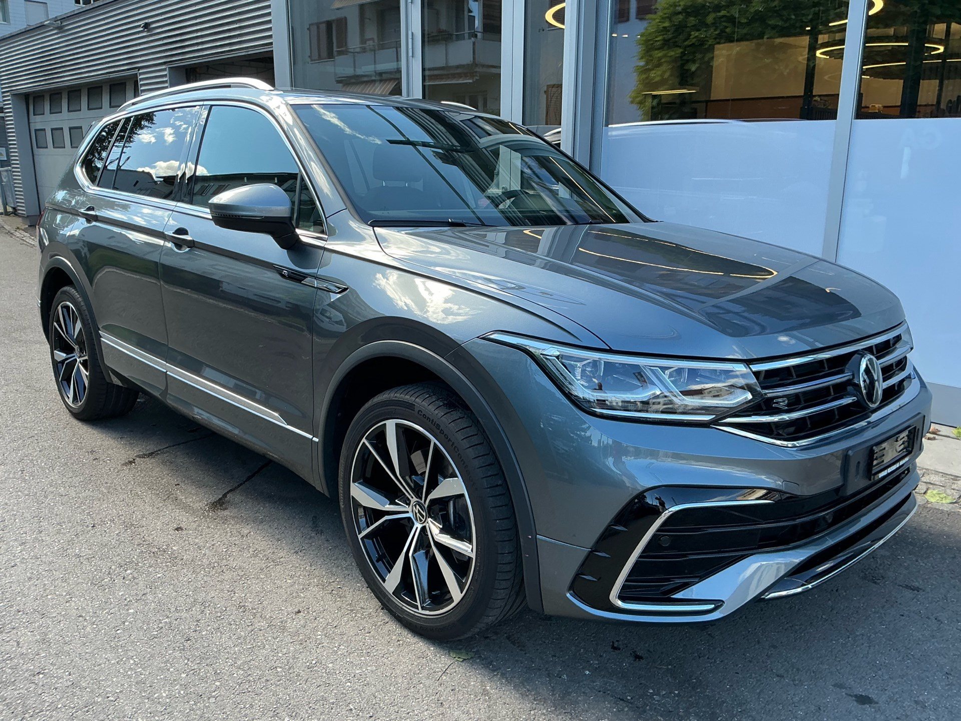 VW Tiguan Allspace R-Line 4Motion ***PANORAMADACH & ANHÄNGERKUPPLUNG ***-showroom-element-2
