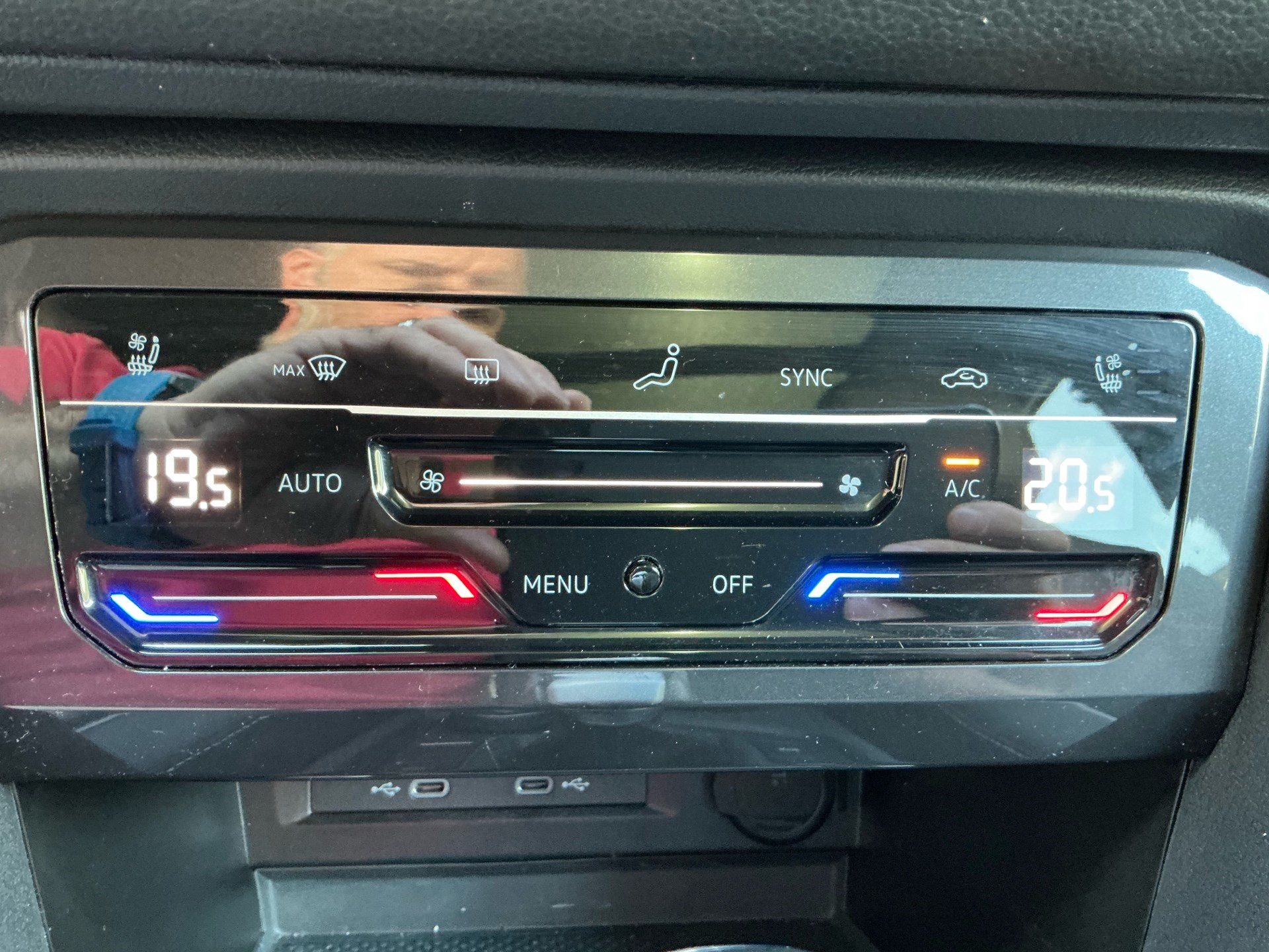 VW Tiguan Allspace R-Line 4Motion ***PANORAMADACH & ANHÄNGERKUPPLUNG ***-image-22