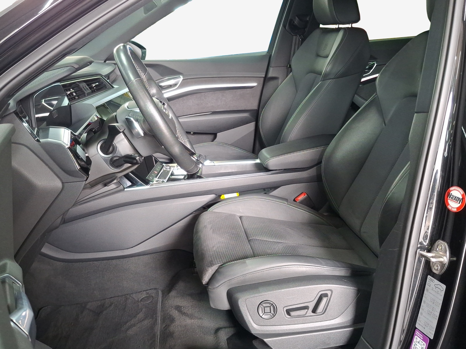 AUDI e-tron 55 Sportback Advanced Black Edition quattro-image-8