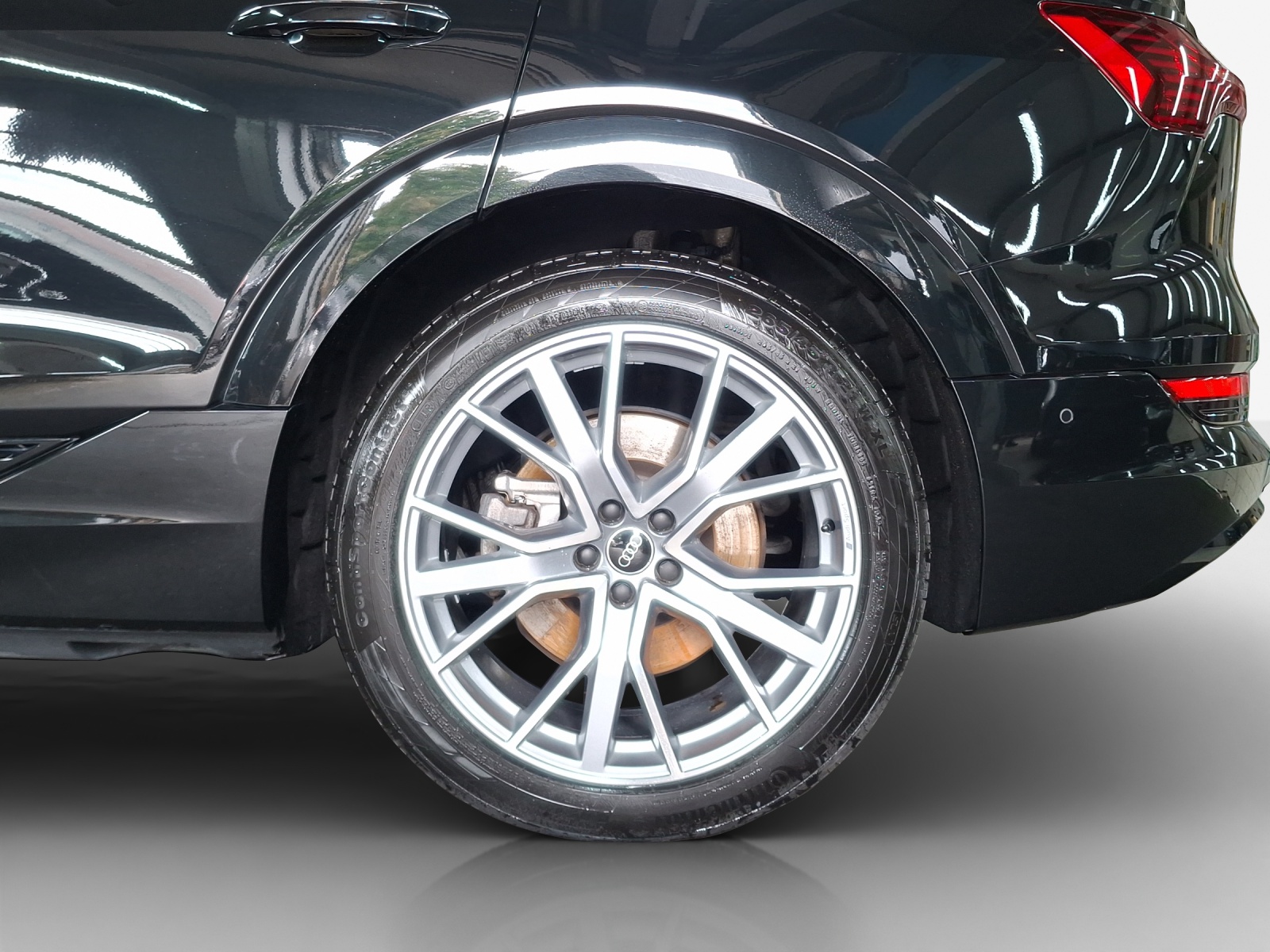 AUDI e-tron 55 Sportback Advanced Black Edition quattro-image-14