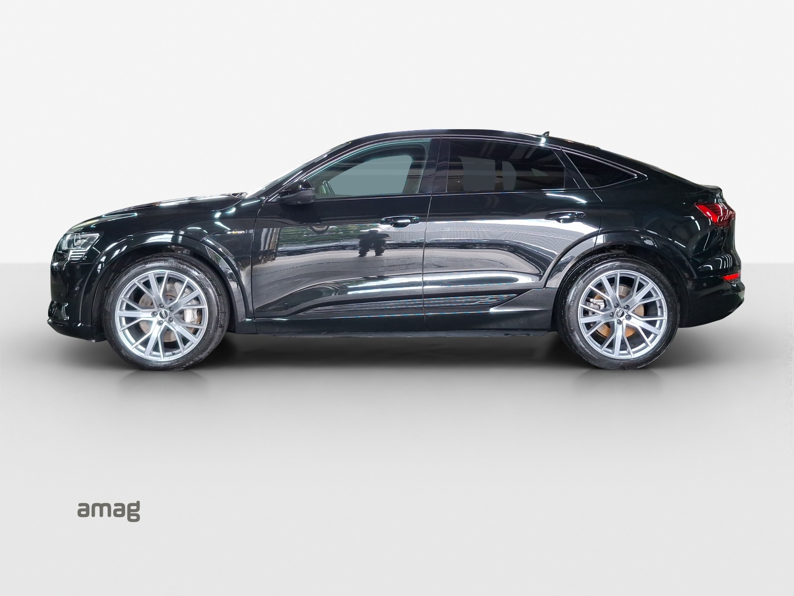 AUDI e-tron 55 Sportback Advanced Black Edition quattro-showroom-element-1