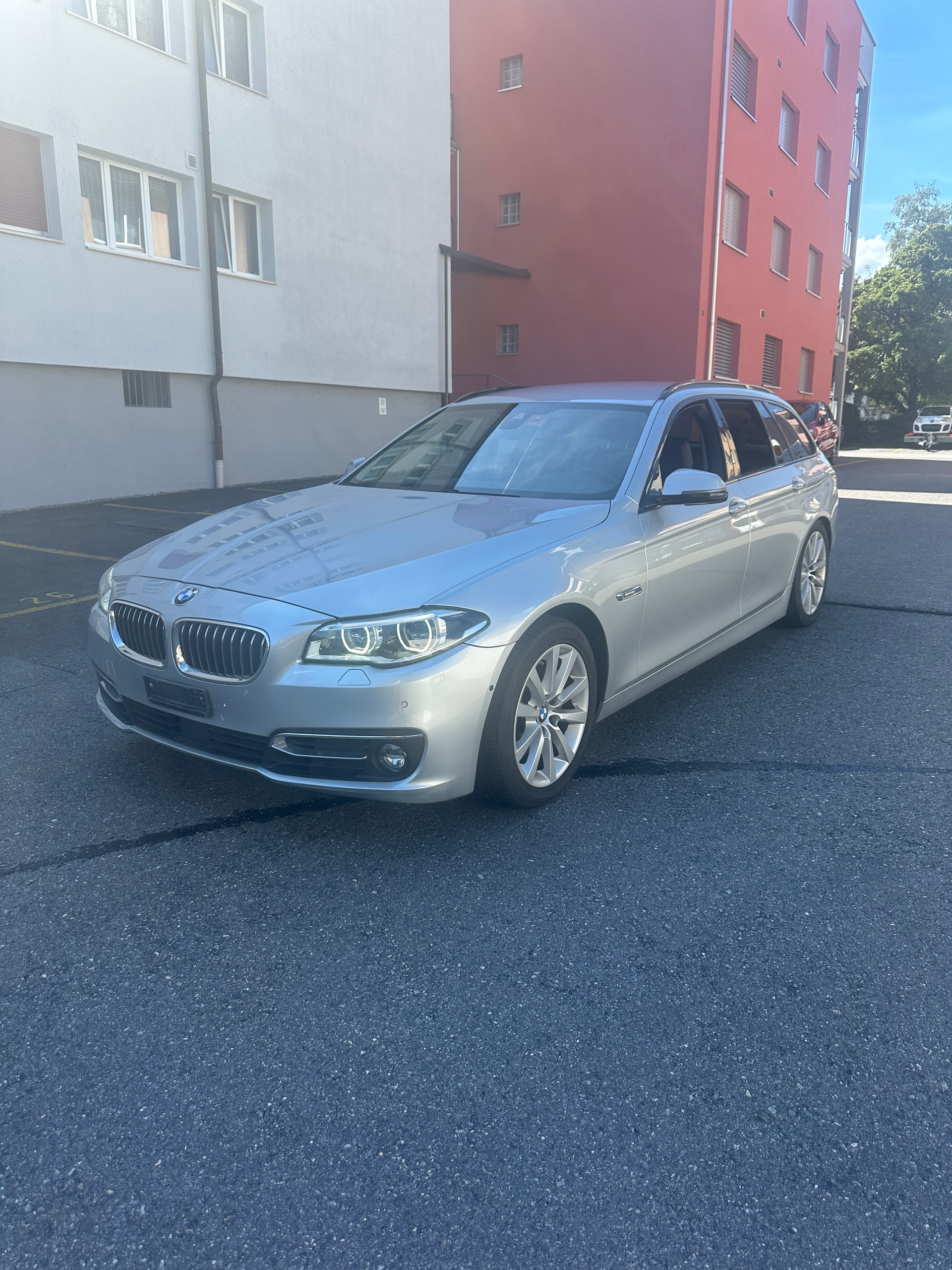 BMW 530d xDrive-image-0