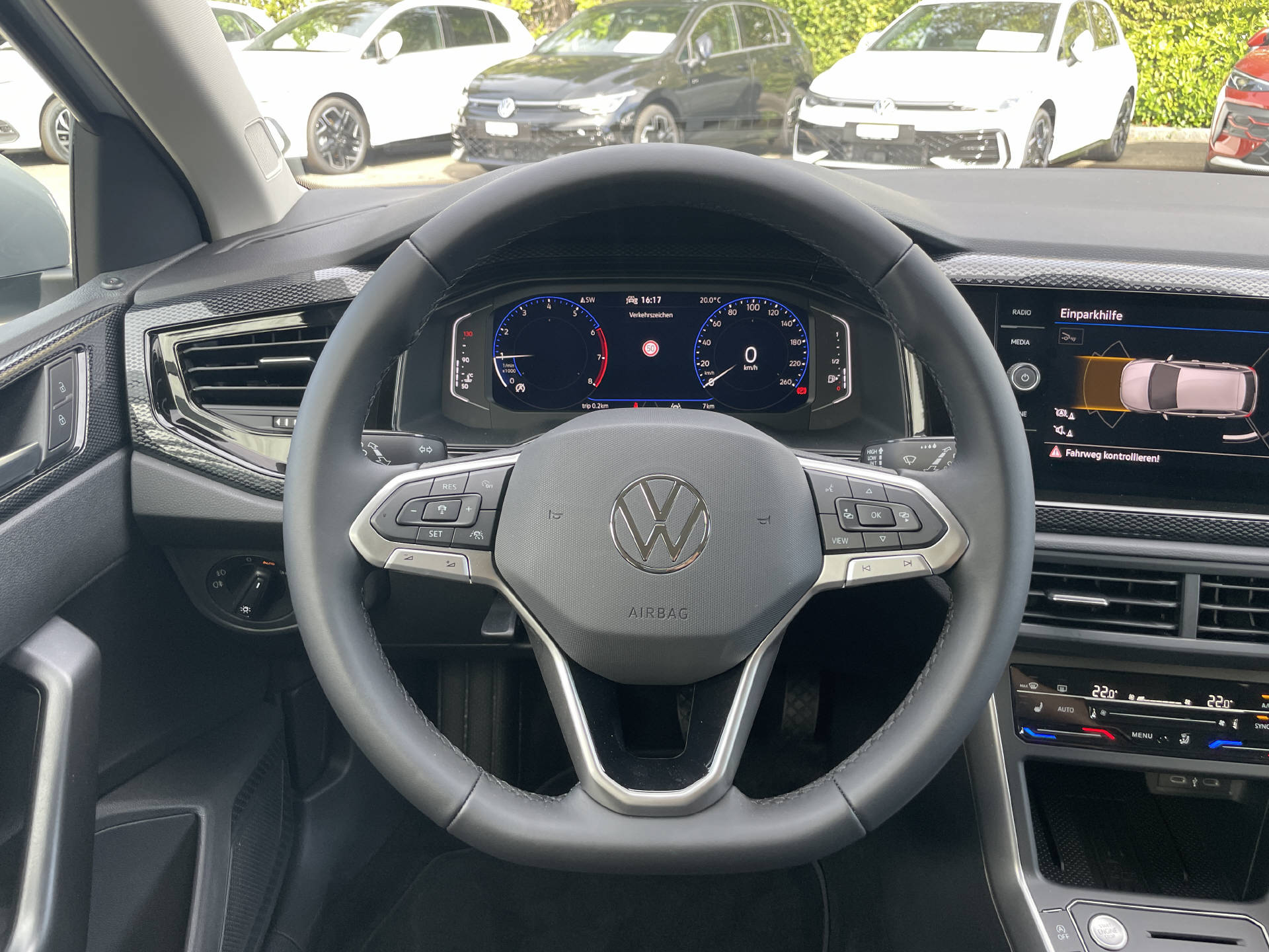 VW Polo 1.0 TSI Life-image-11