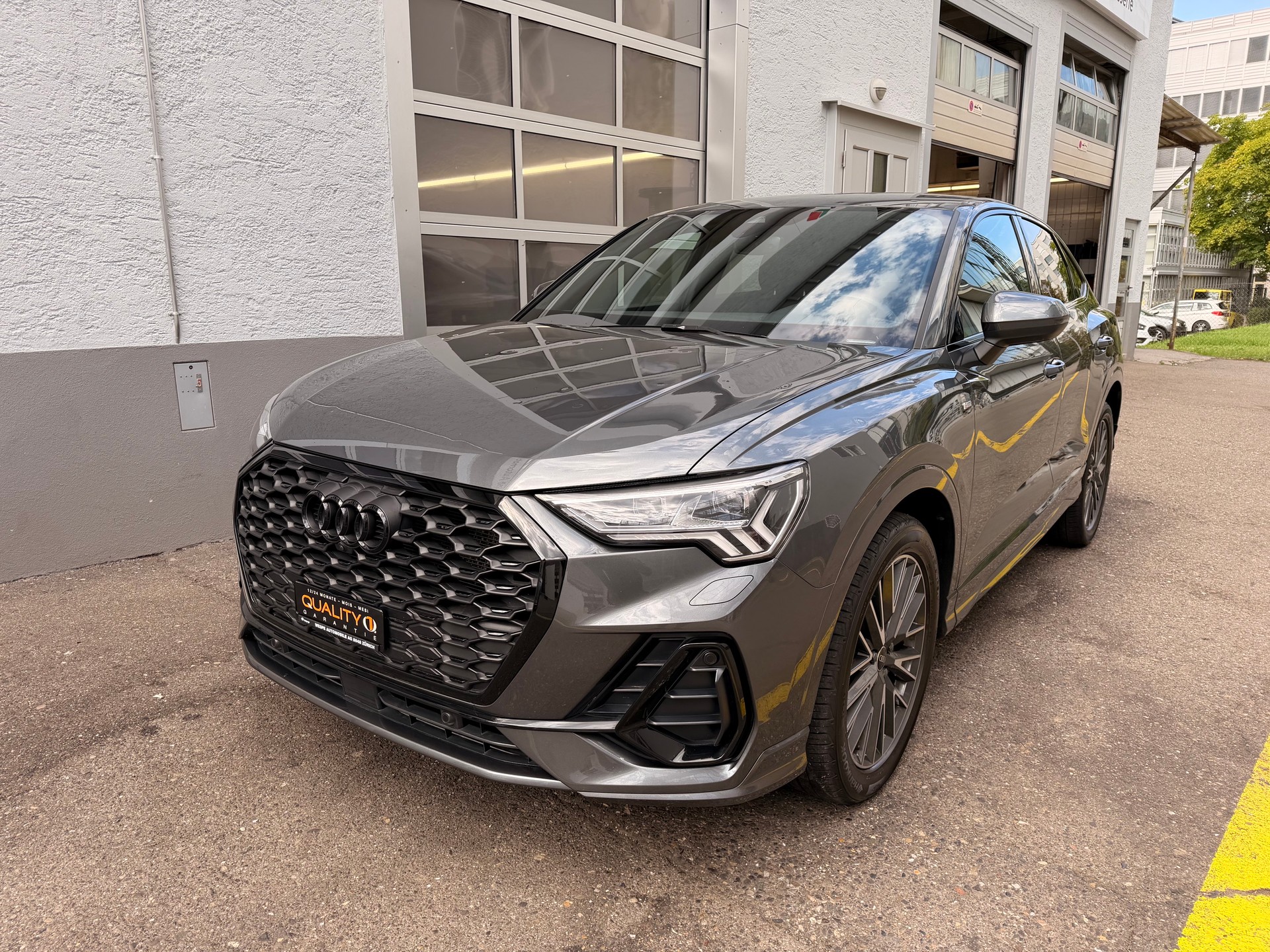 AUDI Q3 Sportback 35 TFSI S line Attraction S-tronic-image-2
