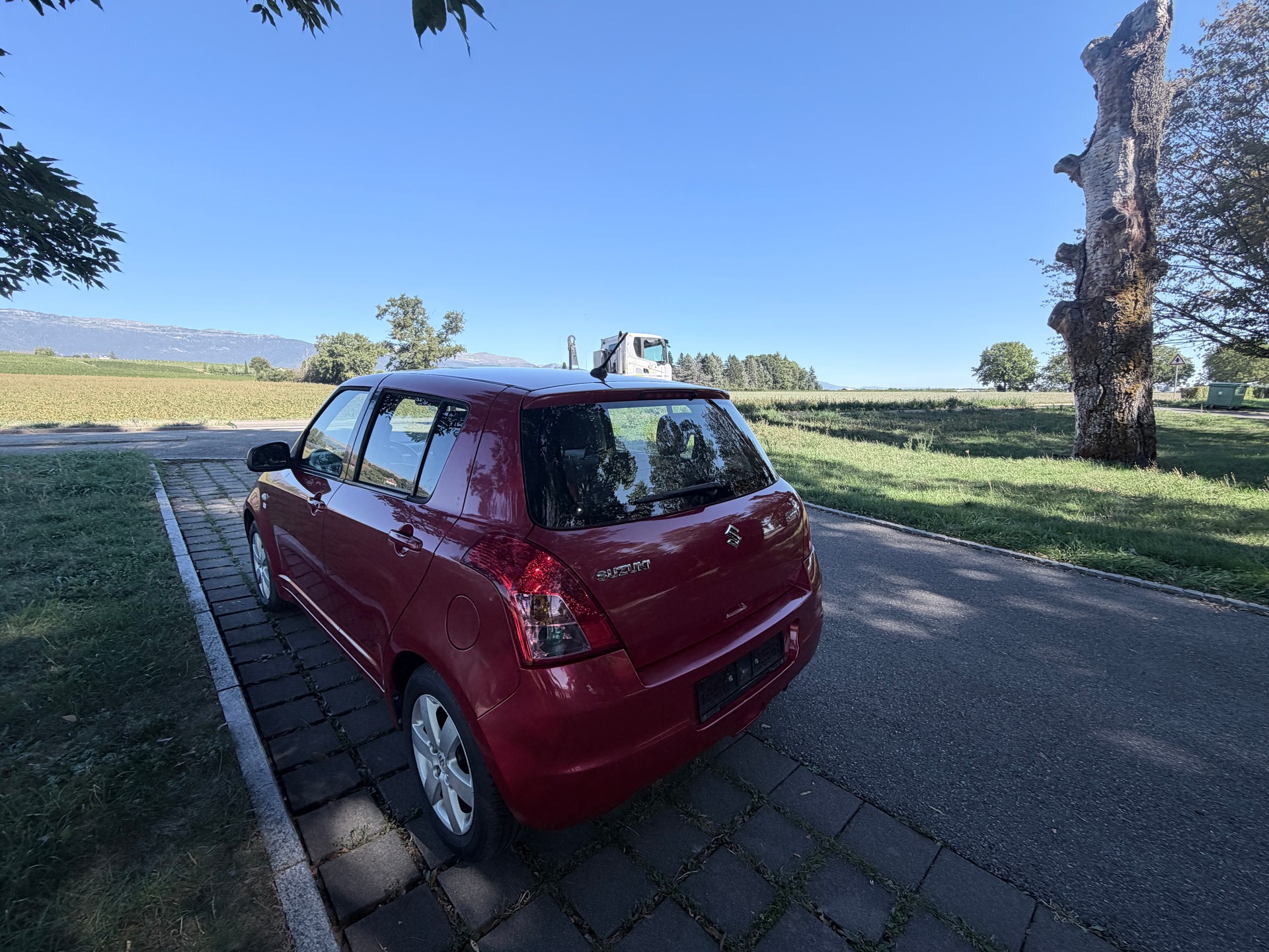 SUZUKI Swift 1.3i 16V GL Top-showroom-element-3