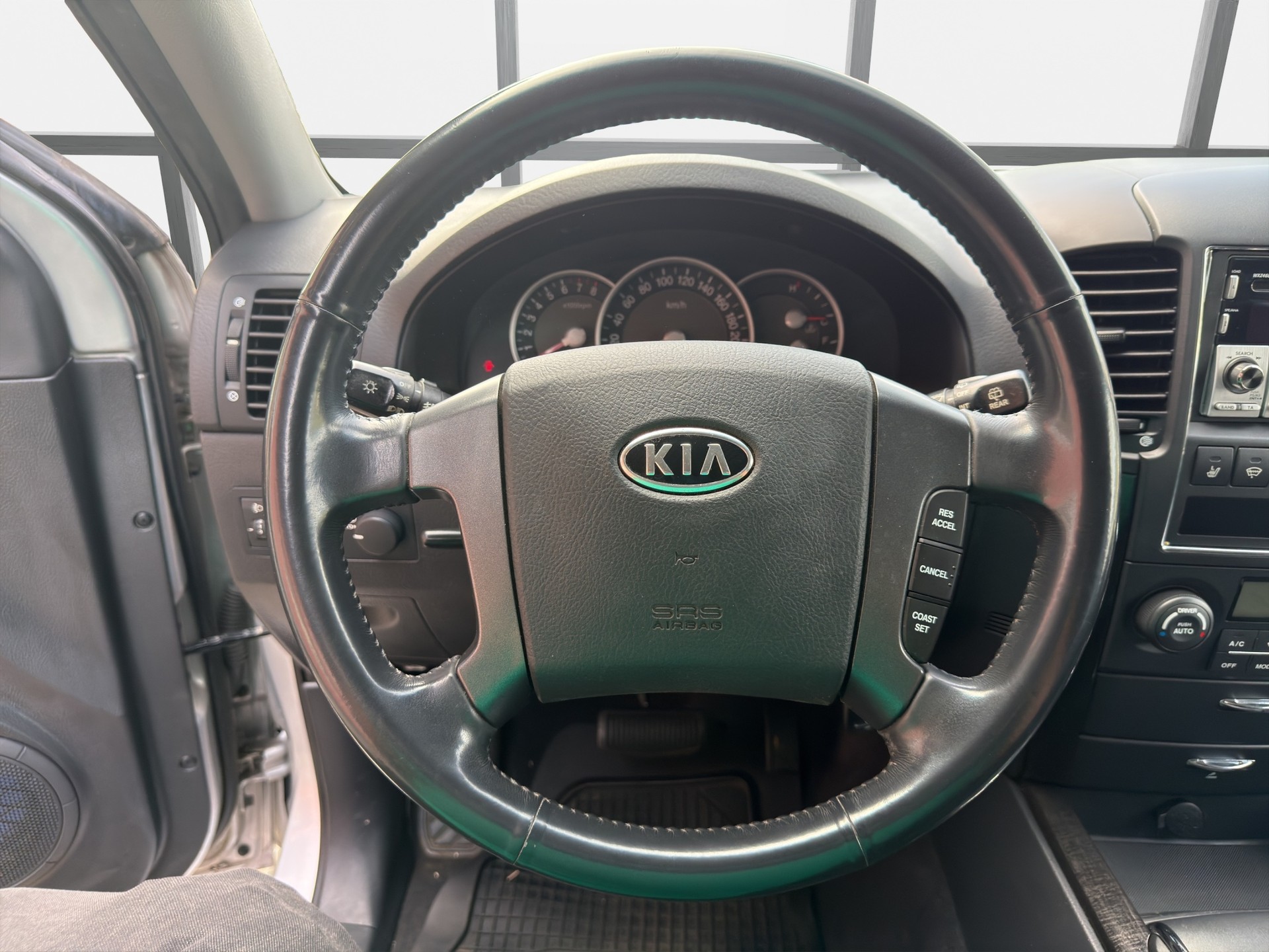 KIA Sorento 3.3 V6 Trend-image-9