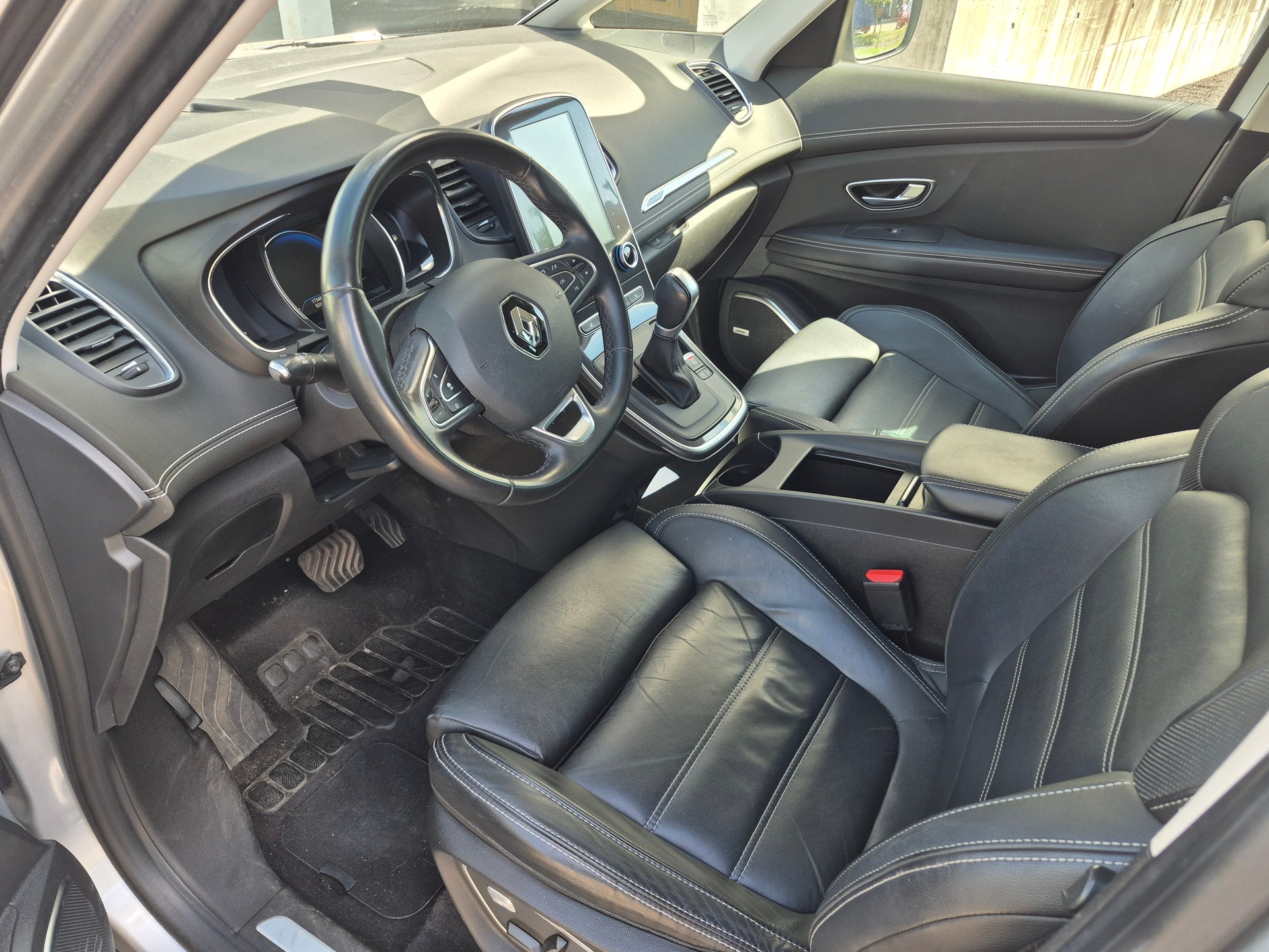 RENAULT Scénic 1.6 dCi Bose EDC-image-7