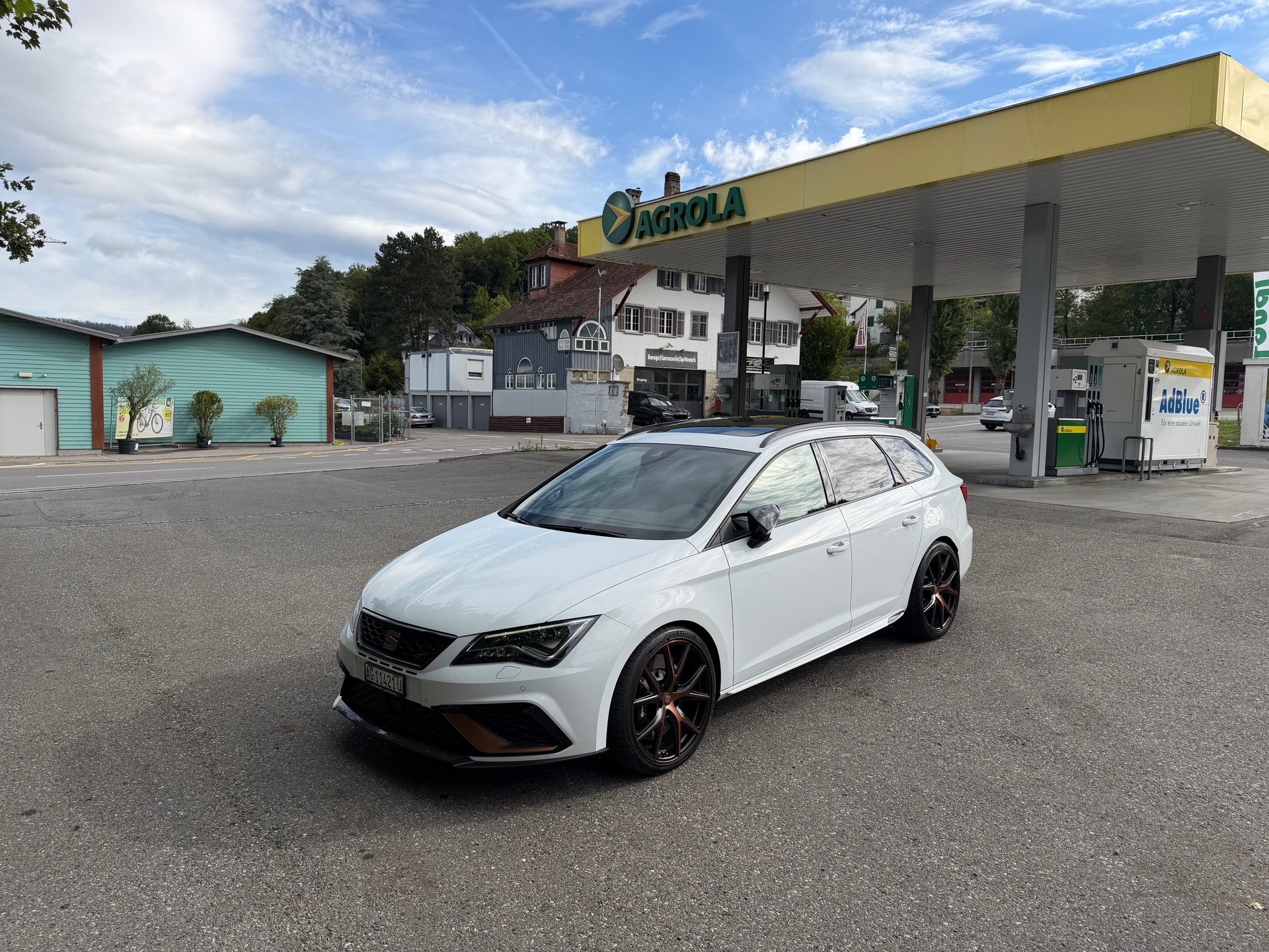 SEAT Leon ST 2.0 TSI Cupra R ABT 350 4 Drive DSG-image-0