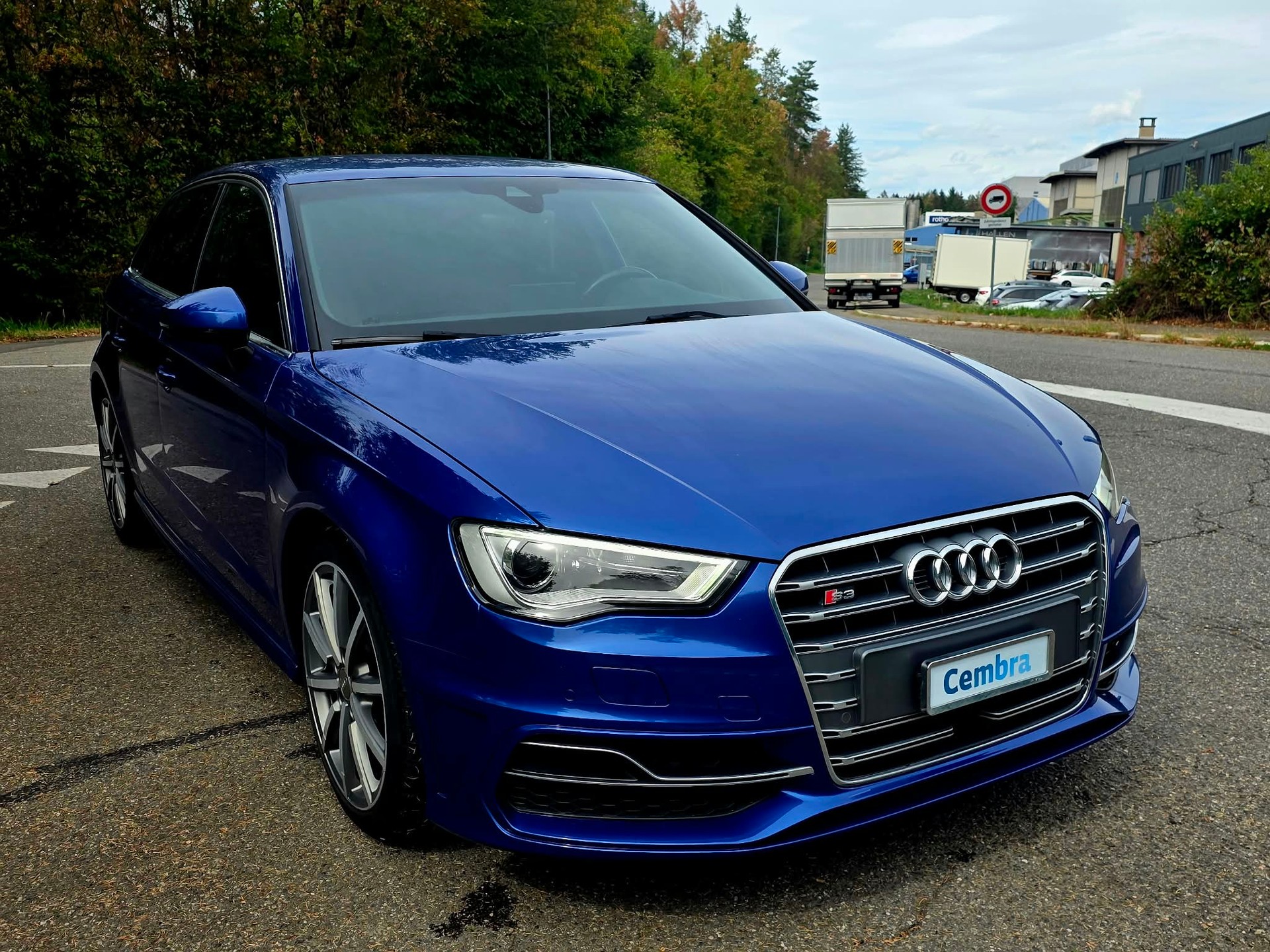 AUDI S3 Sportback 2.0 TFSI quattro S-tronic-image-8