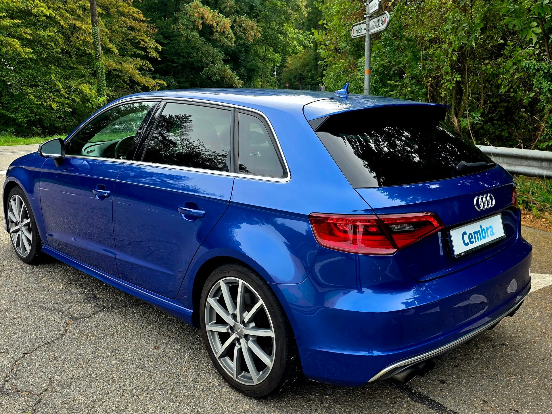 AUDI S3 Sportback 2.0 TFSI quattro S-tronic-image-4