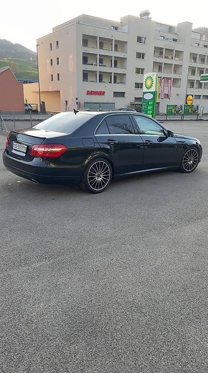 MERCEDES-BENZ E 350 CGI BlueEfficiency 7G-Tronic-image-2