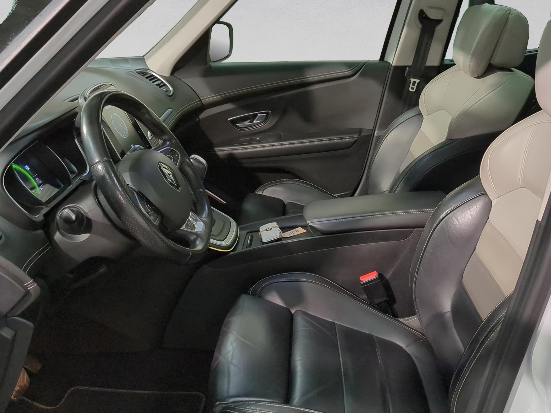 RENAULT Grand Scénic 1.3 16V Turbo Initiale Paris EDC-image-8