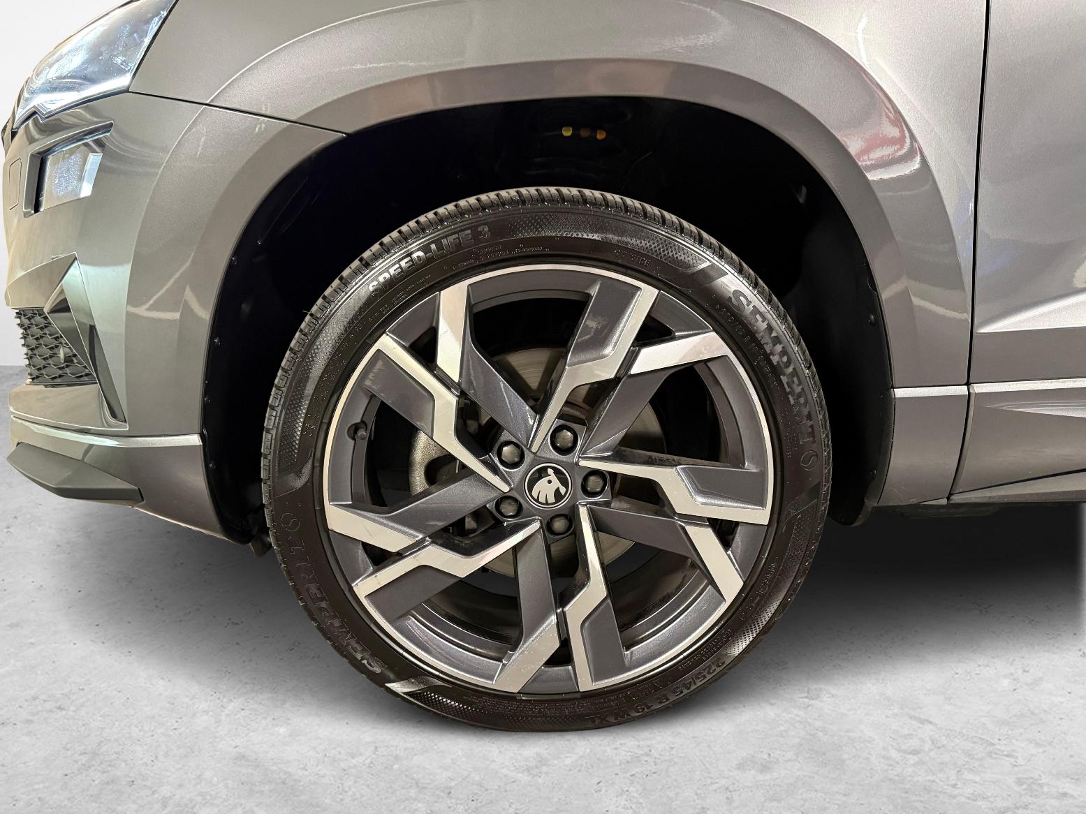 SKODA Karoq 2.0 TSI SportLine 4x4 DSG-image-8