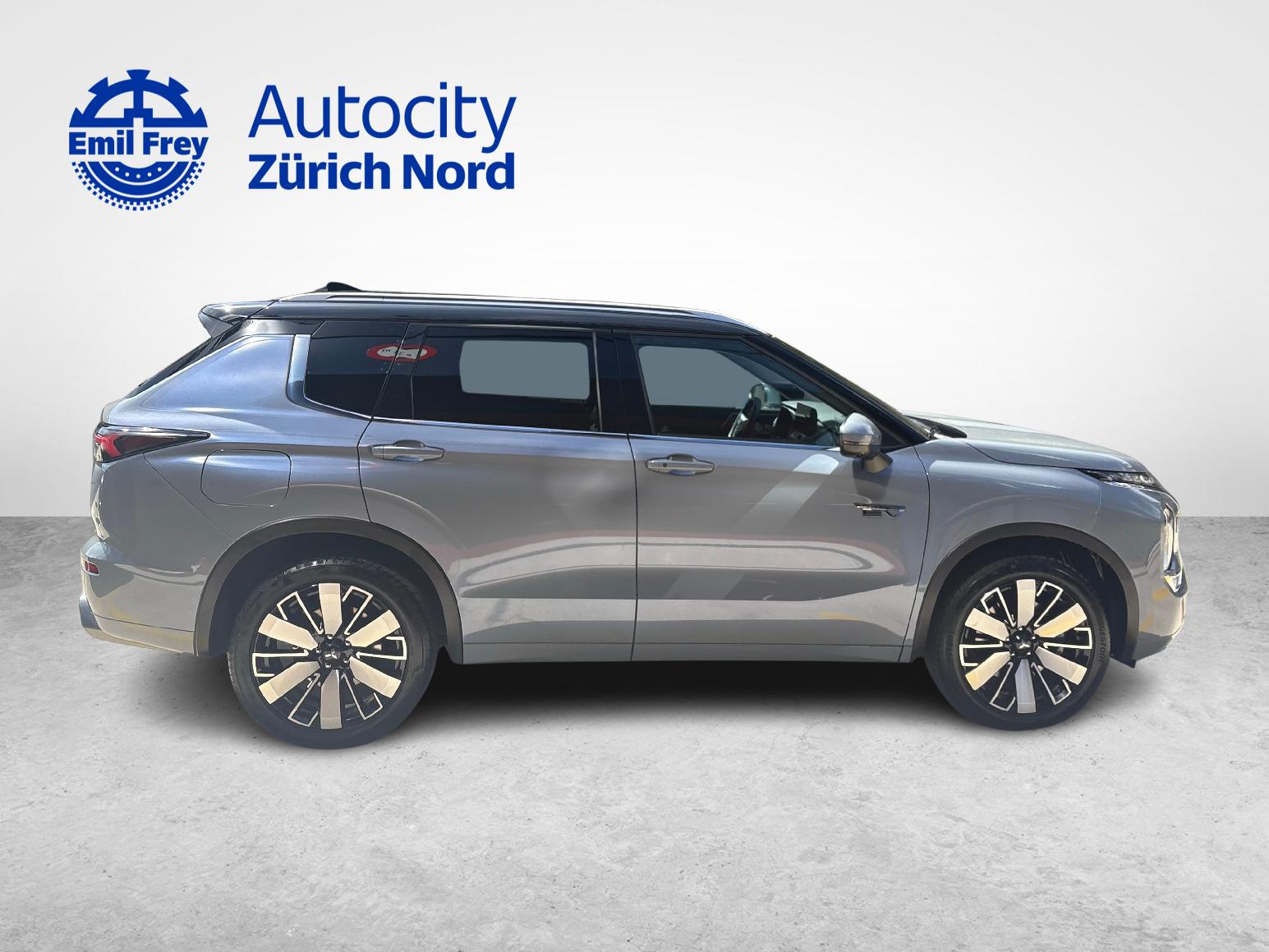 MITSUBISHI Outlander 2.4 PHEV Instyle 4x4-image-5