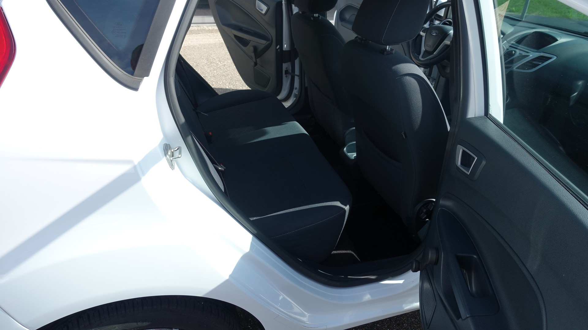 FORD Fiesta 1.4 16V Trend+-image-12