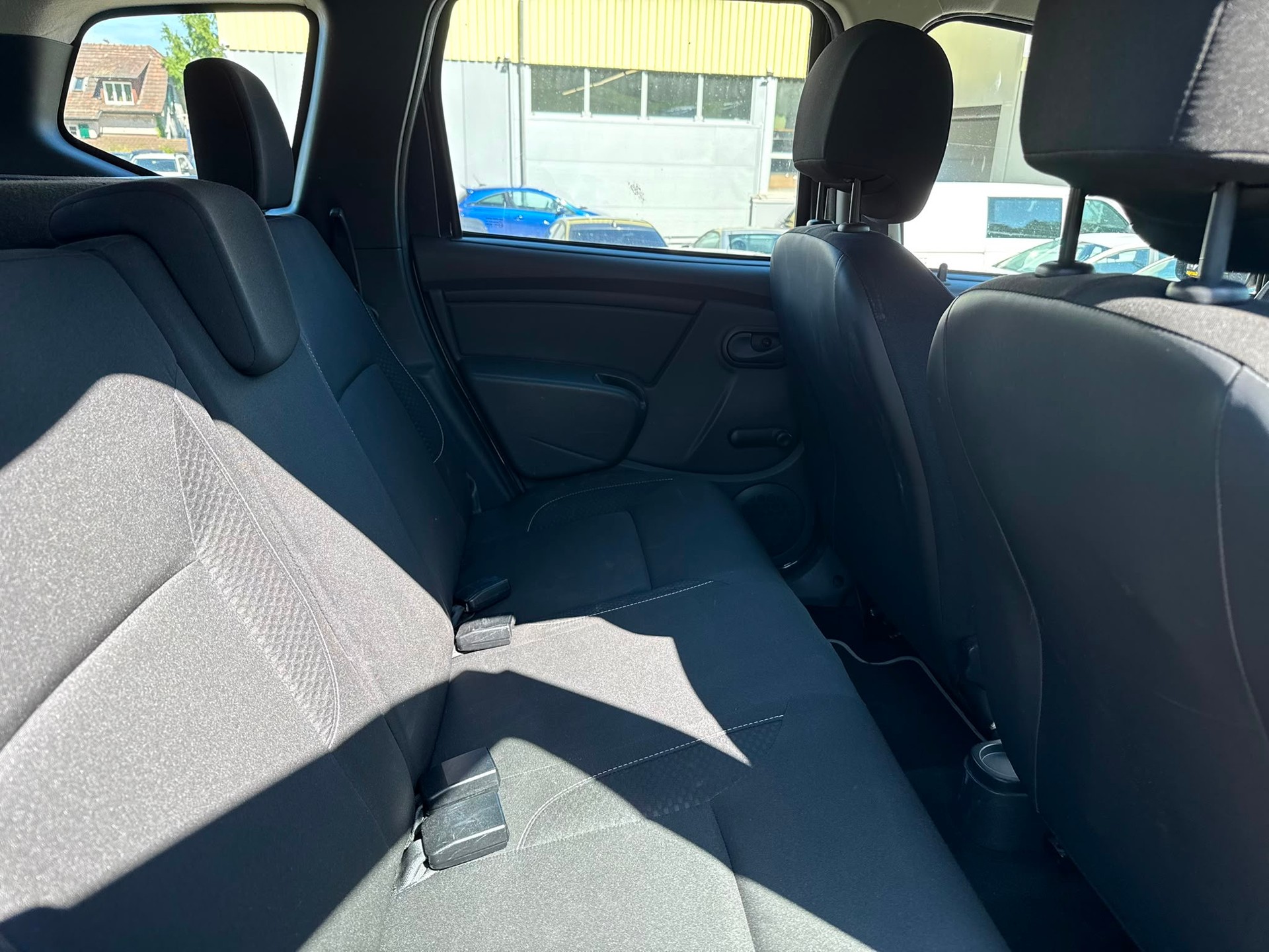 DACIA Duster 1.2 T Ambiance 4x4-image-13