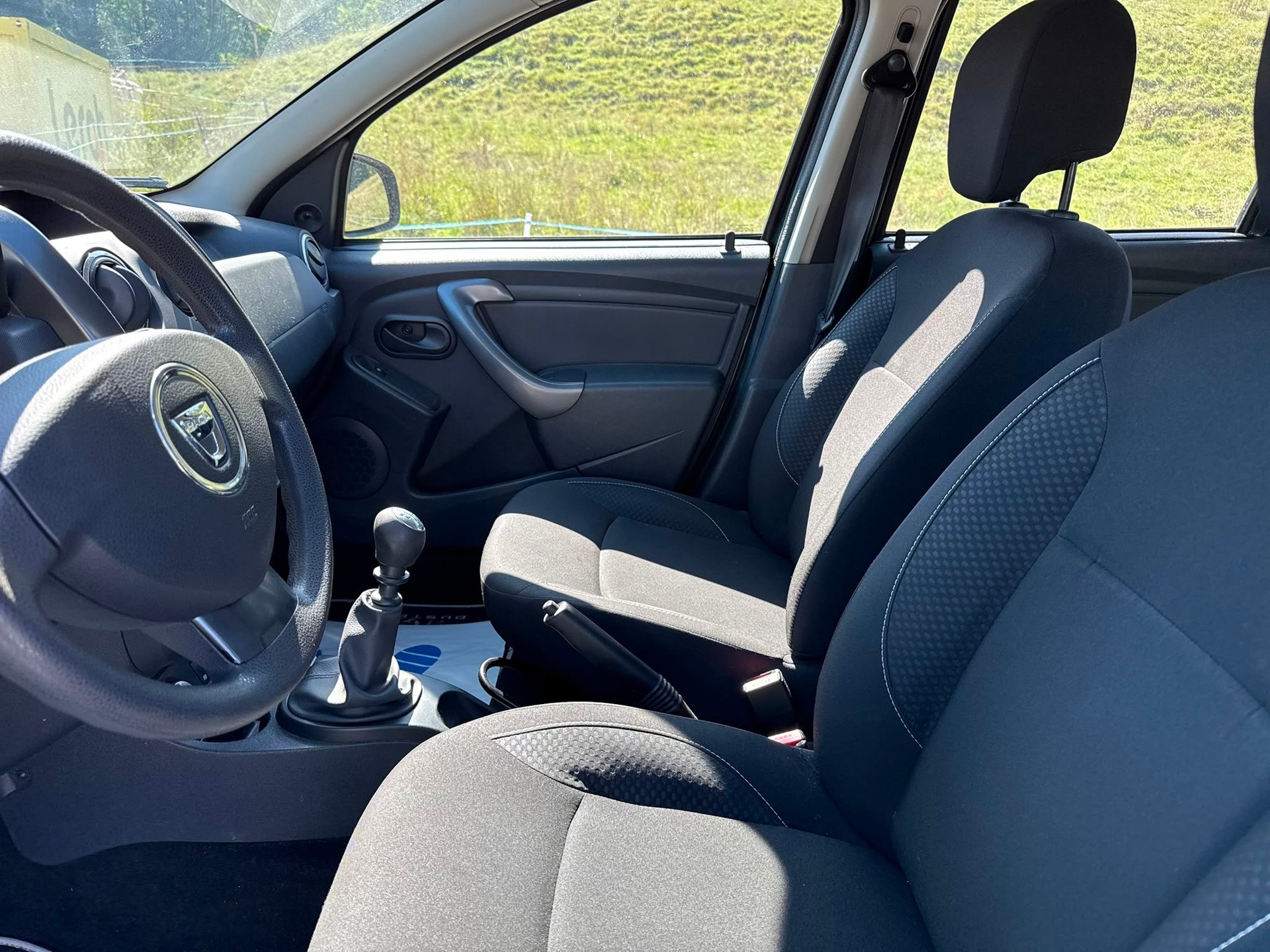 DACIA Duster 1.2 T Ambiance 4x4-image-11