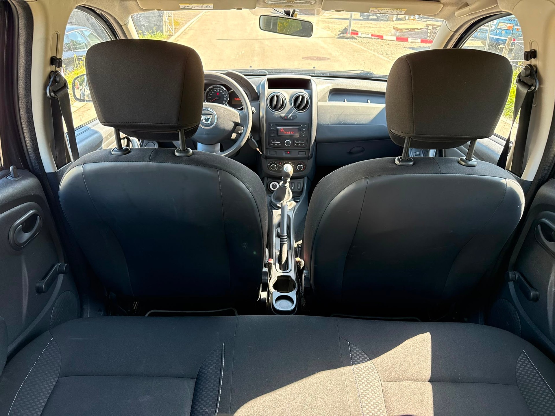 DACIA Duster 1.2 T Ambiance 4x4-image-8