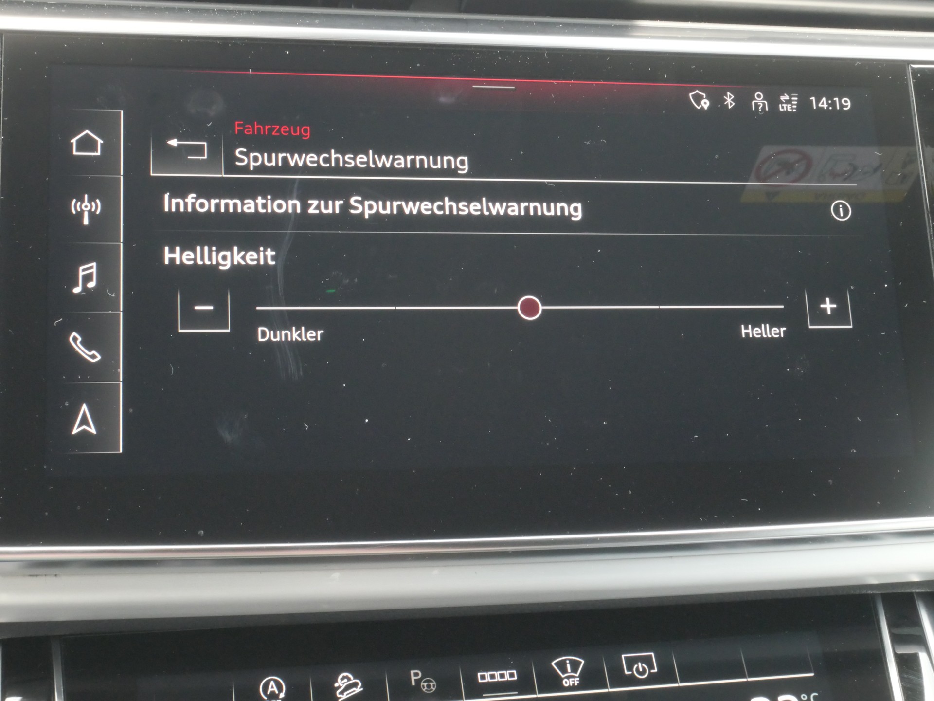 AUDI Q8 50 TDI quattro tiptronic *CH-Auto, Allradlenkung, 360°-Kamera, AHK*-image-22