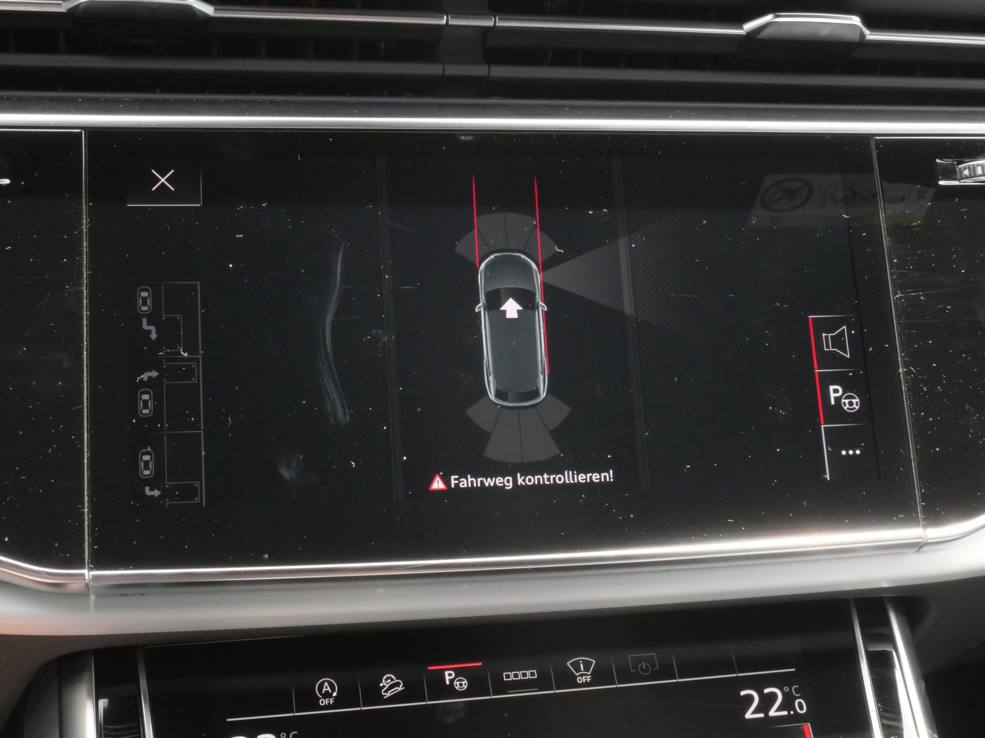 AUDI Q8 50 TDI quattro tiptronic *CH-Auto, Allradlenkung, 360°-Kamera, AHK*-image-25