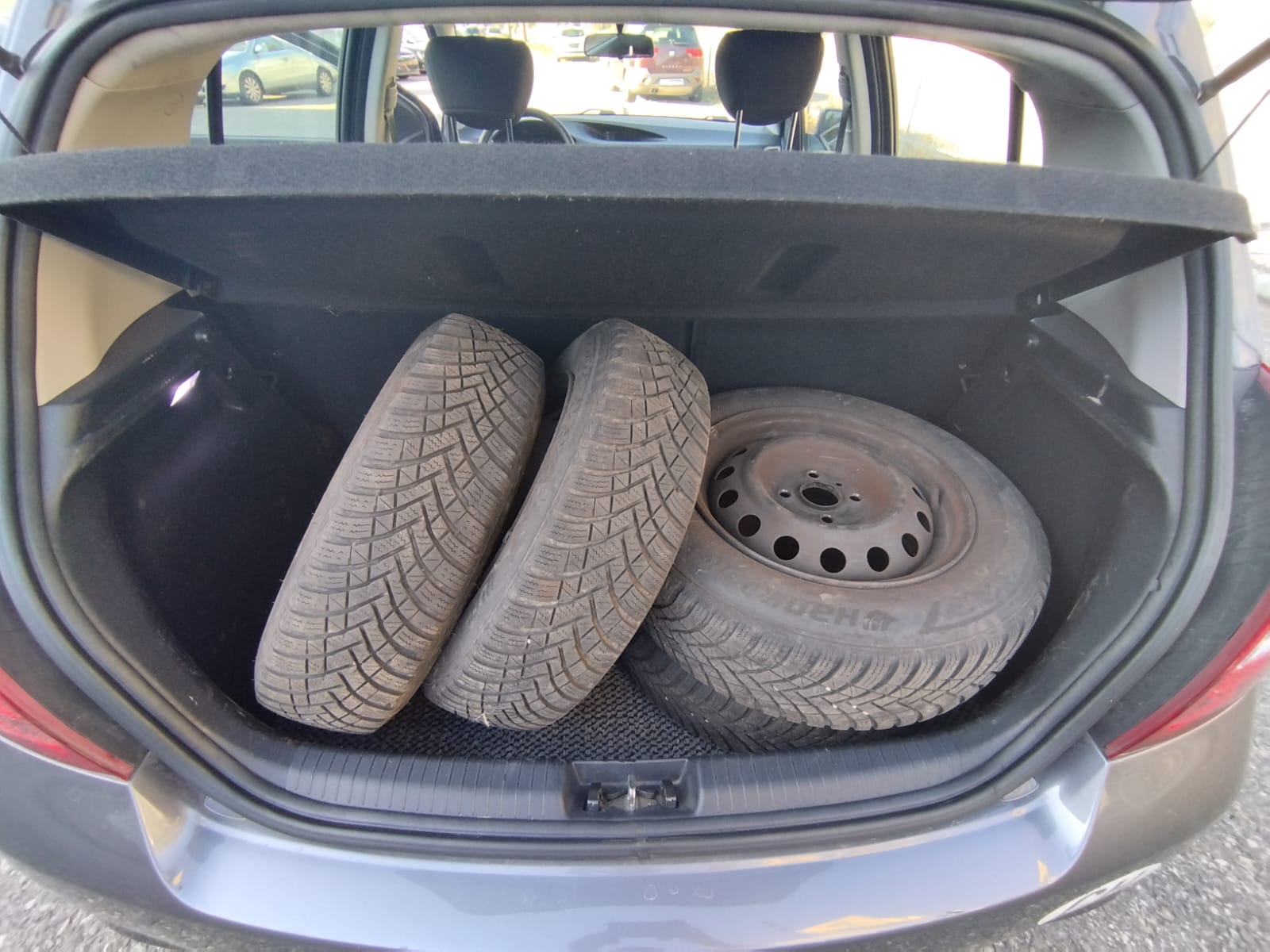 HYUNDAI i20 1.2 Comfort-image-11