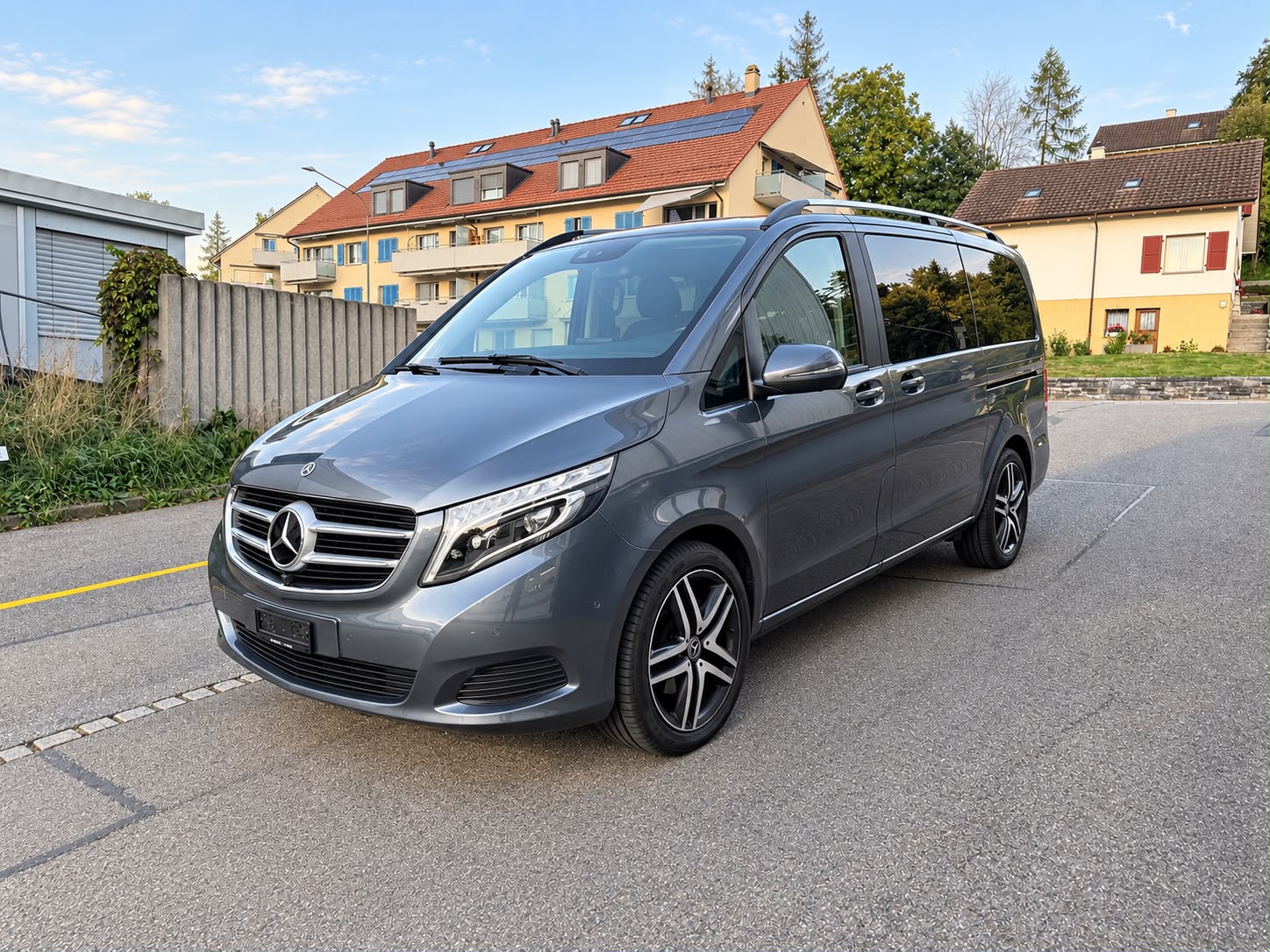 MERCEDES-BENZ V 250 d lang 4Matic 7G-Tronic-image-1