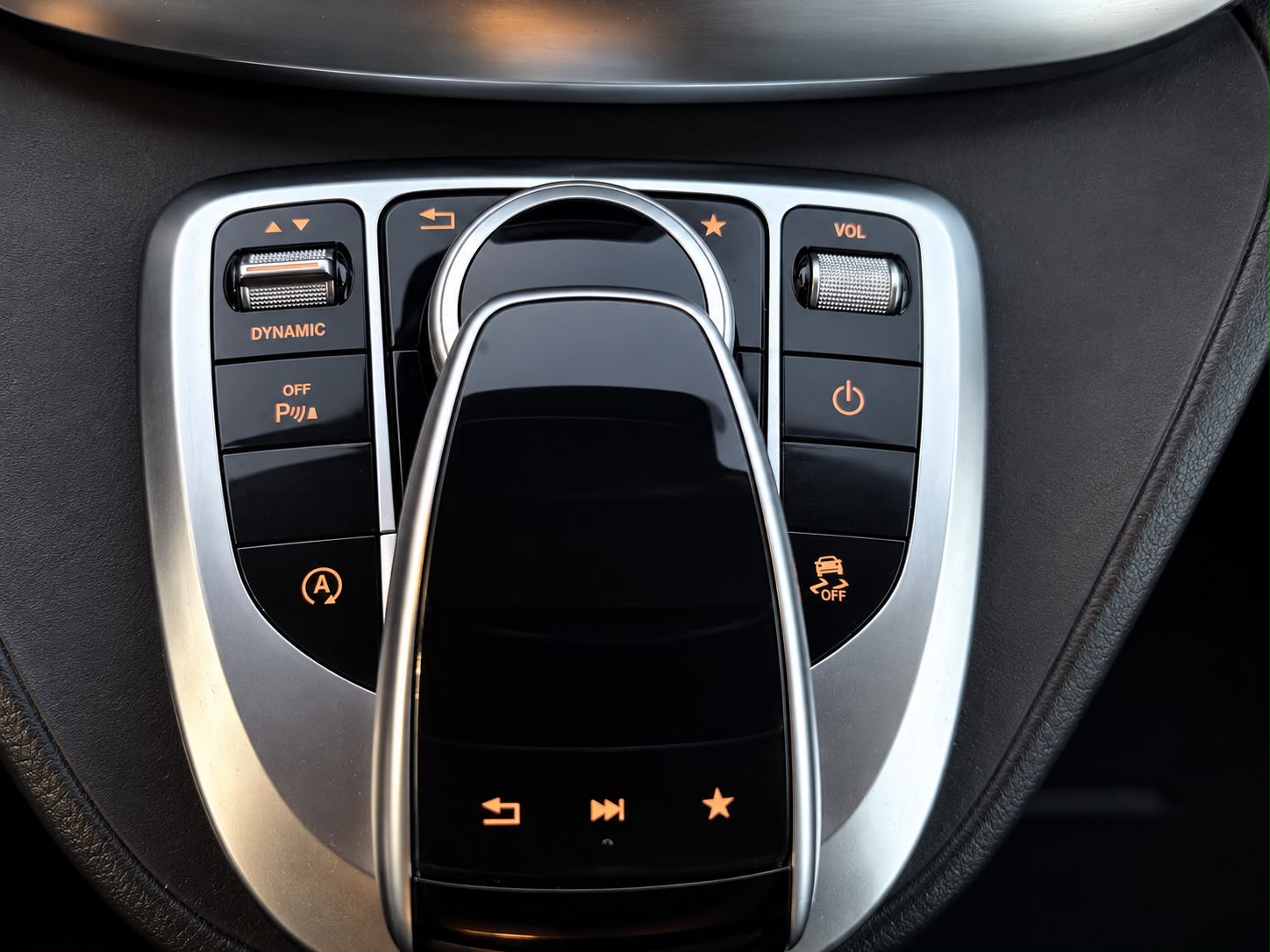 MERCEDES-BENZ V 250 d lang 4Matic 7G-Tronic-image-13