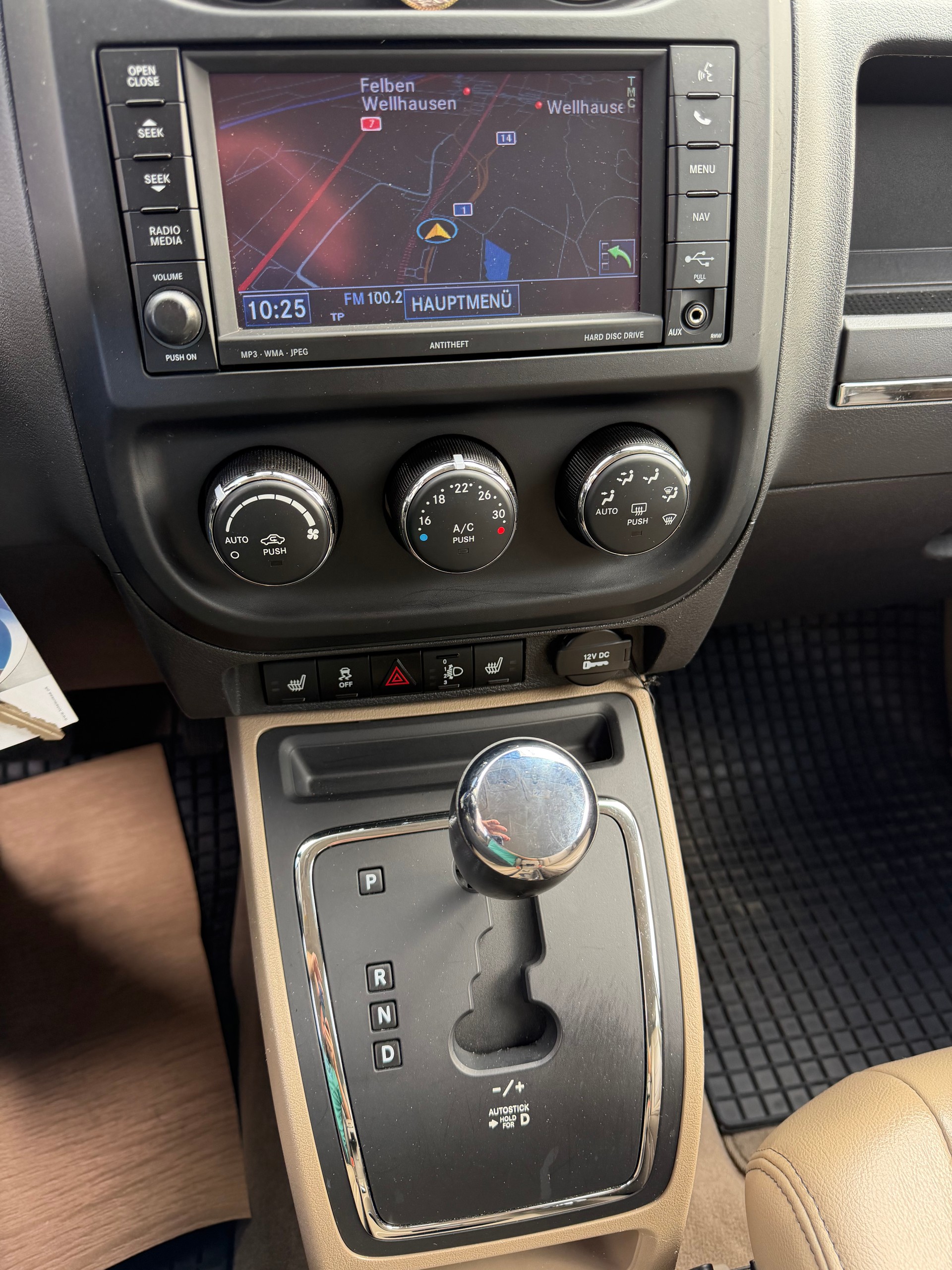 JEEP Compass 2.4 Limited CVT-image-7
