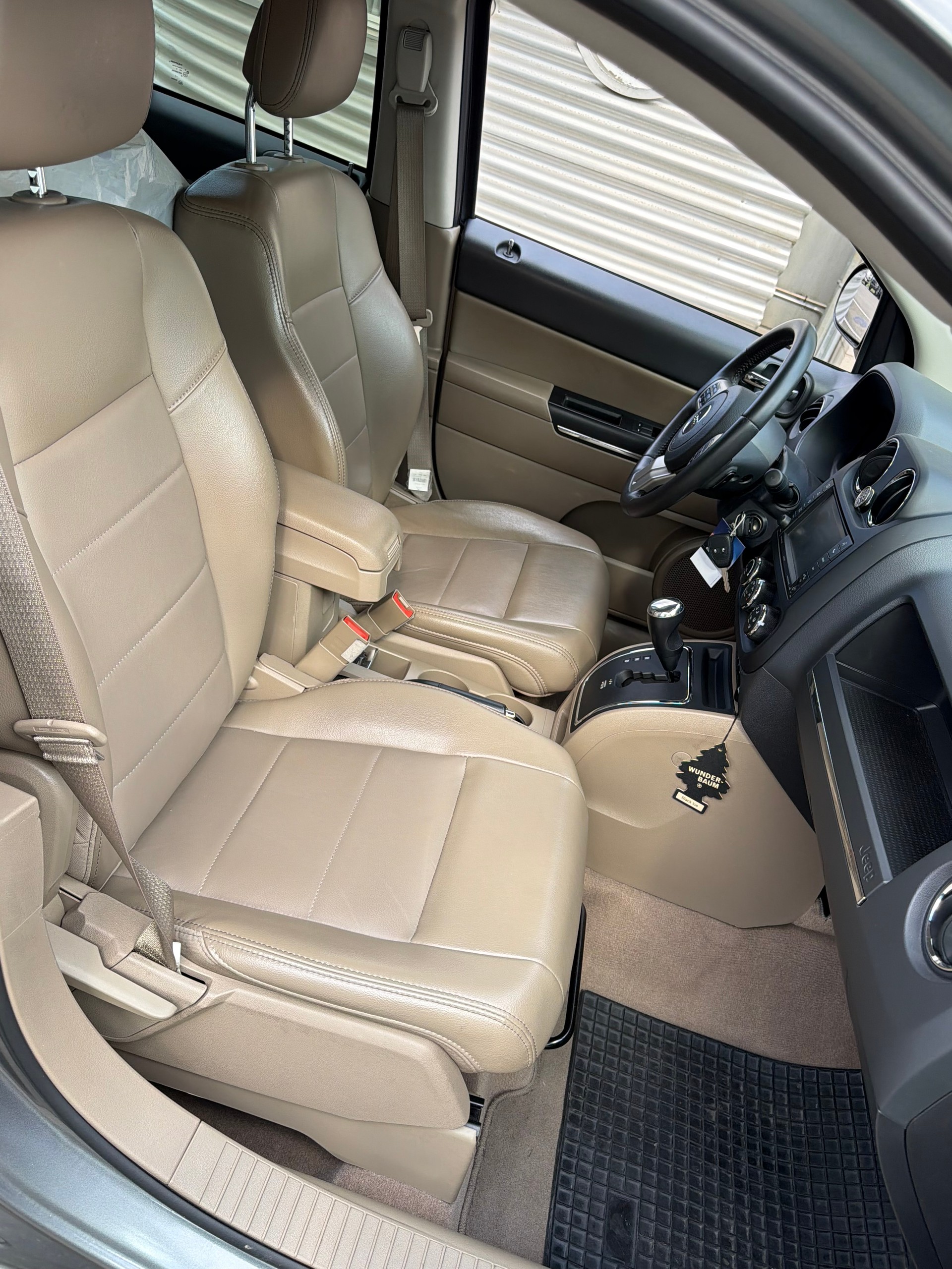 JEEP Compass 2.4 Limited CVT-image-6