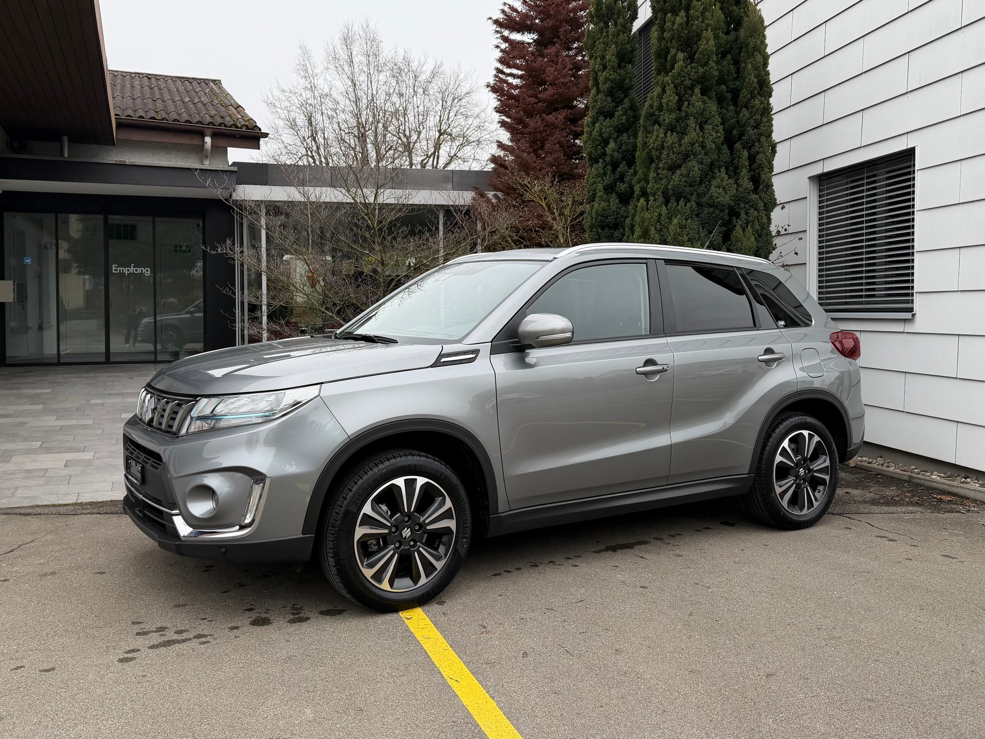 SUZUKI Vitara 1.4 4x4 Boosterjet Compact Top Automatic Allgrip *Vollausstattung*aus 1. Hand*Garantie*-image-0