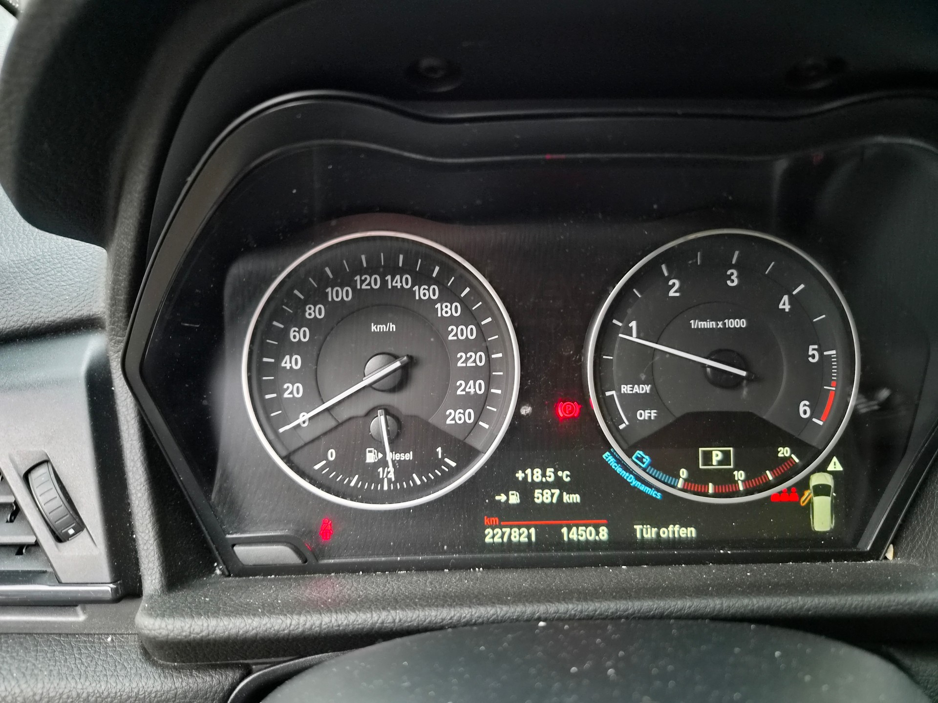 BMW 218d-image-2