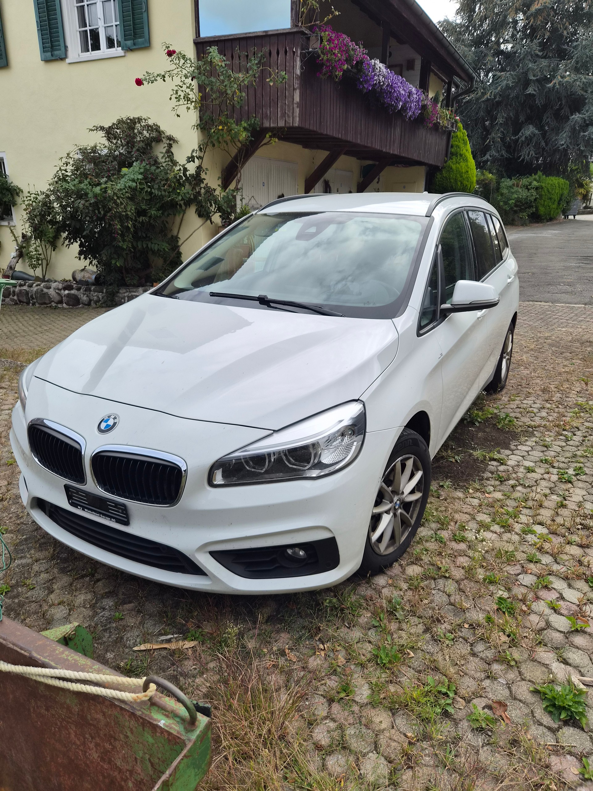 BMW 218d-image-0