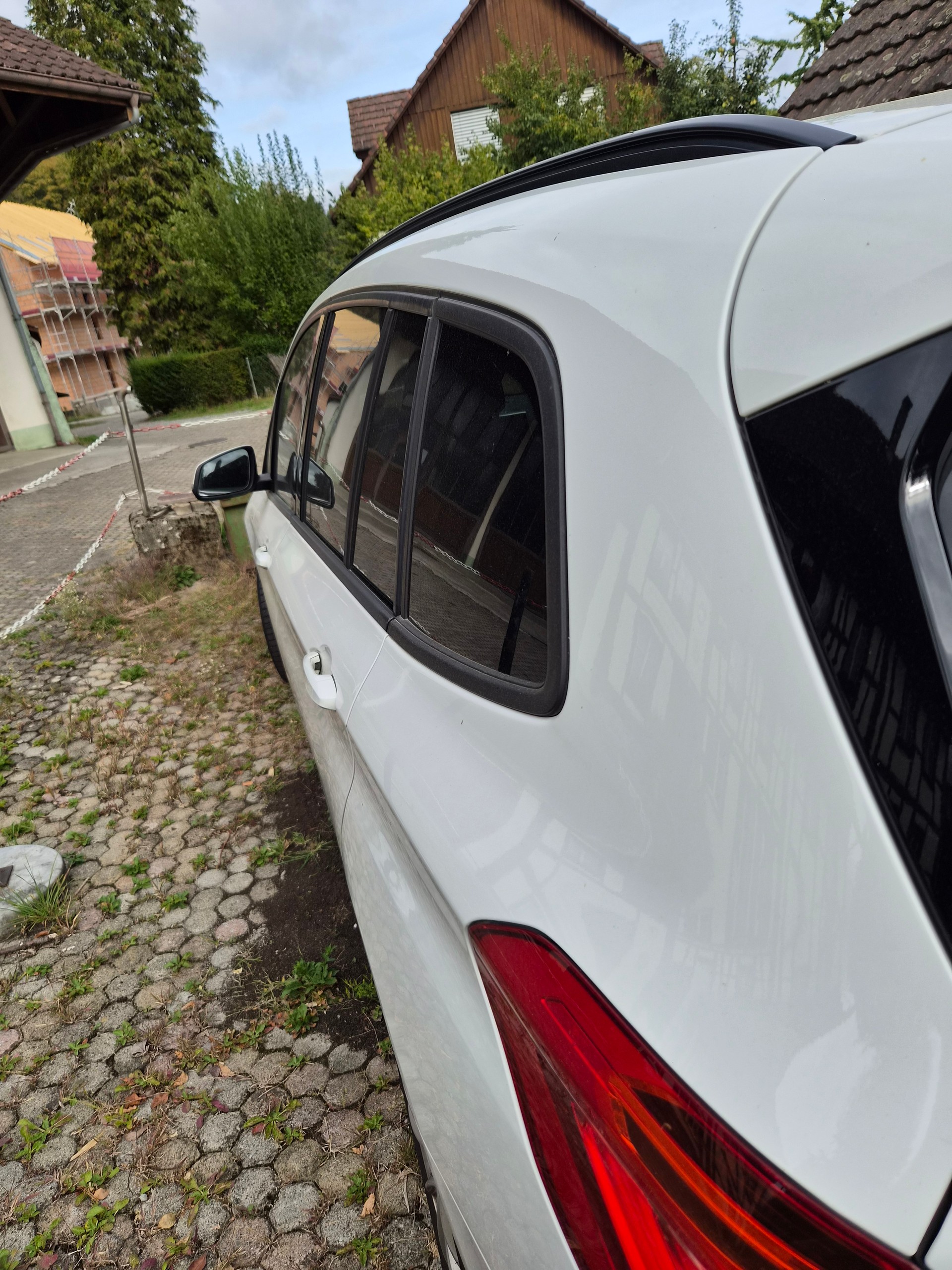 BMW 218d-image-4