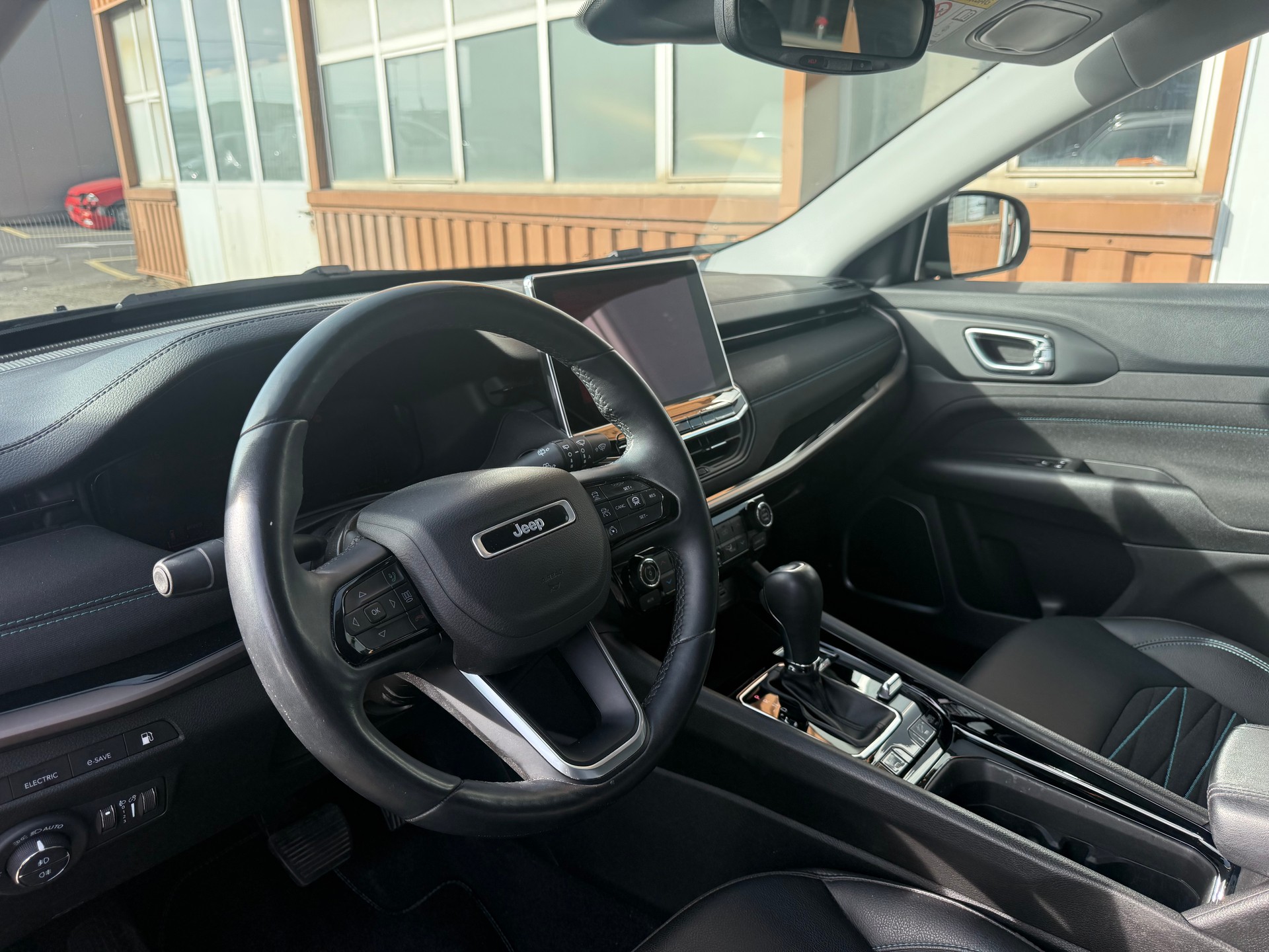 JEEP Compass 1.3 T PHEV Upland AWD-image-6