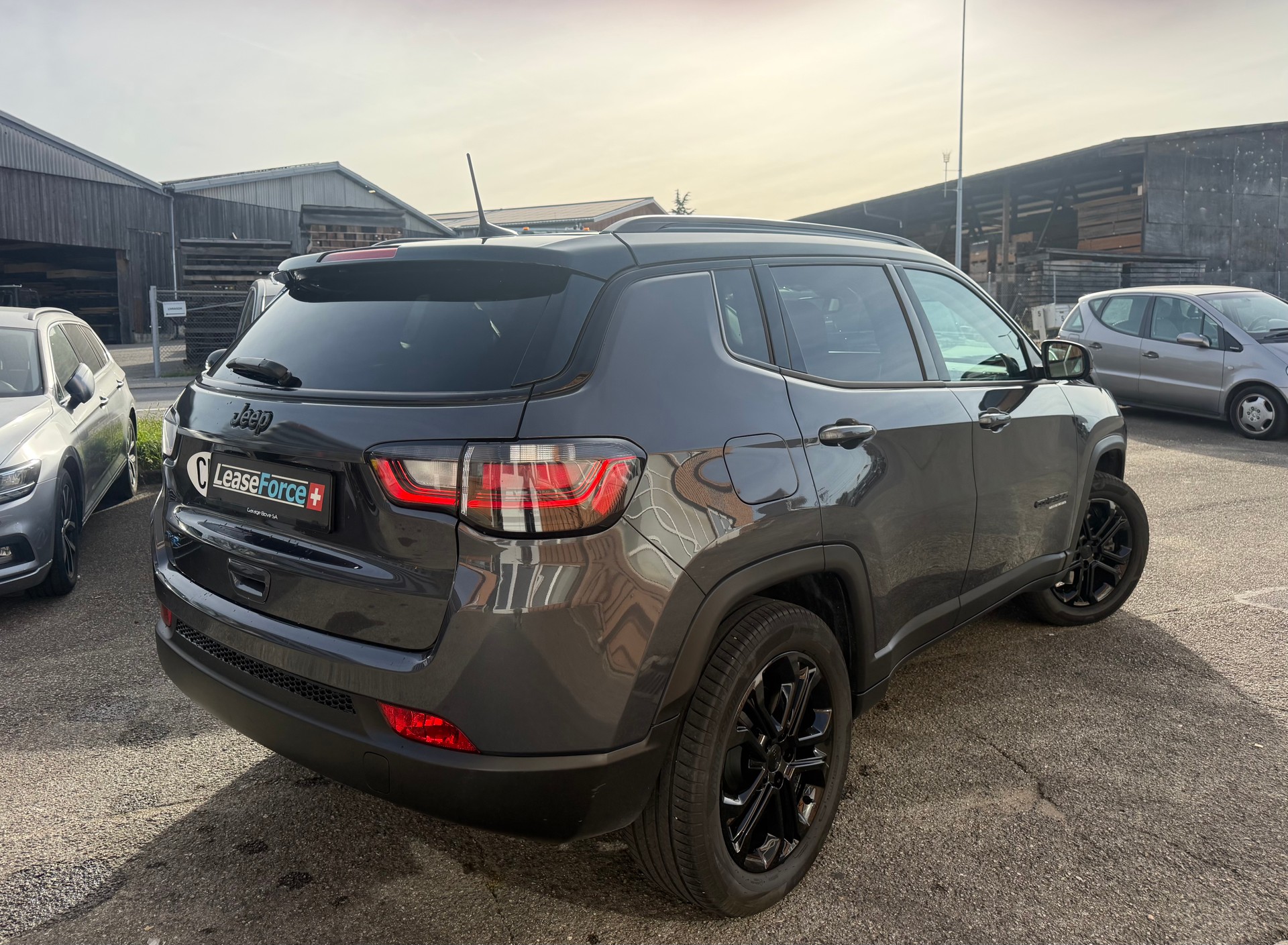 JEEP Compass 1.3 T PHEV Upland AWD-image-3