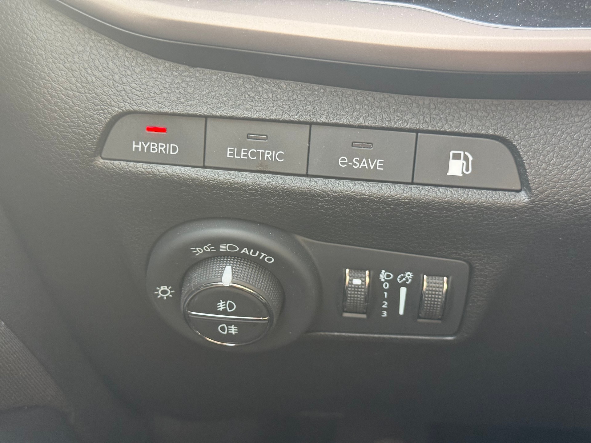 JEEP Compass 1.3 T PHEV Upland AWD-image-13